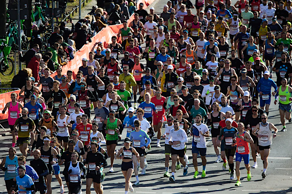 Am Berliner Halbmarathon nahmen am Sonntag 40.000 Menschen teil.