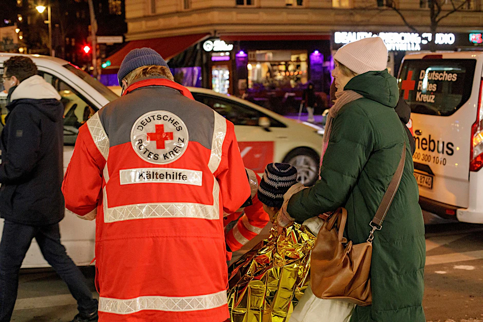 Die Kältehilfe ist den ganzen Winter über im Einsatz, um obdachlosen Menschen zu helfen.