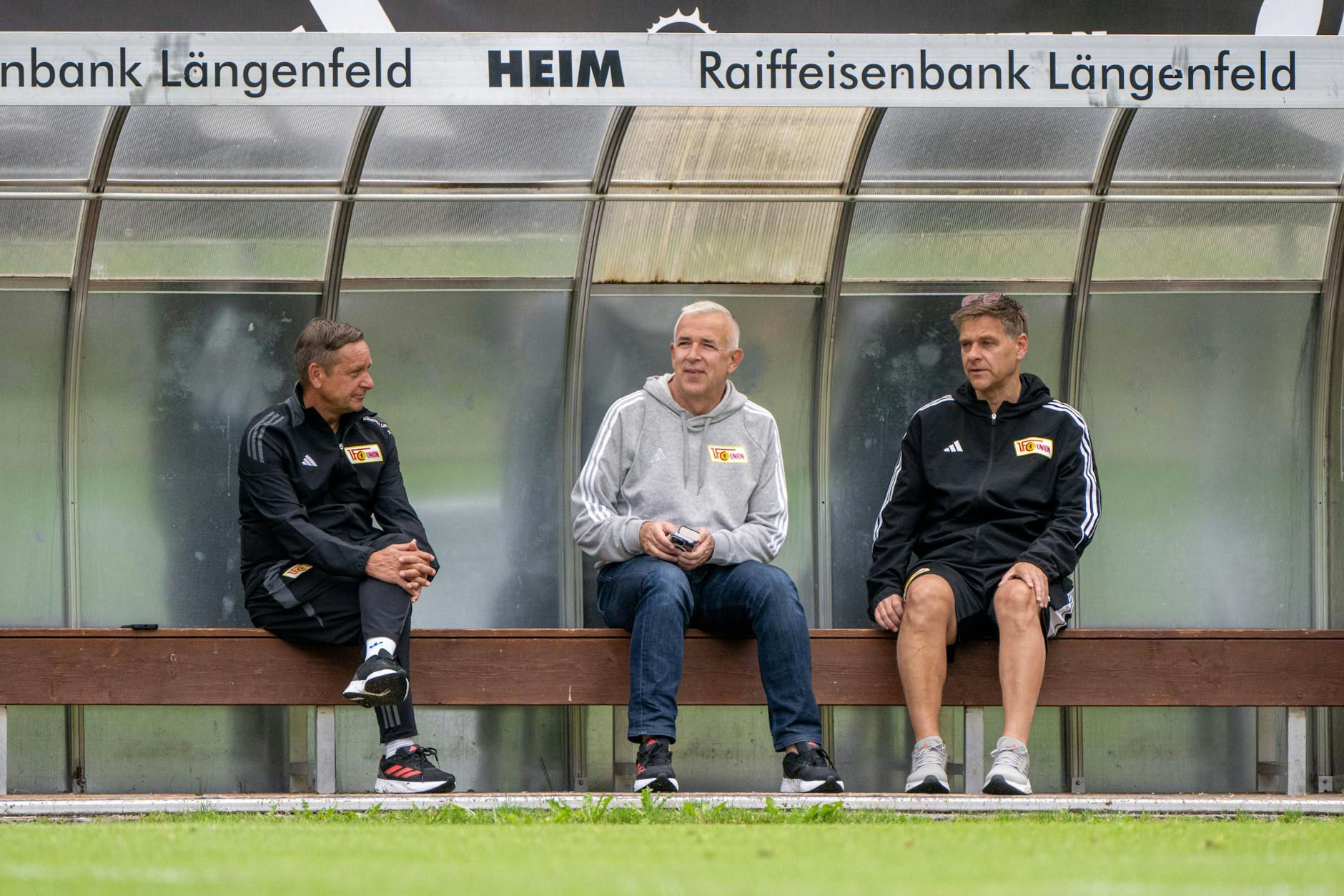Im Sommer teilte sich Horst Heldt (55, l.) den Posten des Geschäftsführers noch mit Oliver Ruhnert (53, r.). Jetzt ist Heldt nach Präsident Dirk Zingler (60) der starke Mann beim 1. FC Union.
