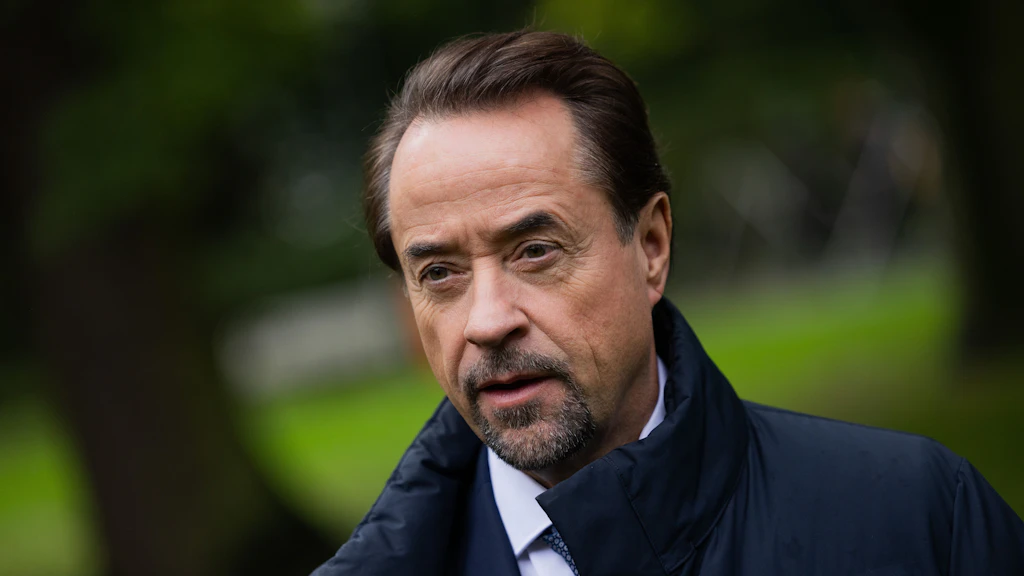 Jan Josef Liefers: „Wir haben Diversität und Pronomen, aber nicht genug Wohnraum“