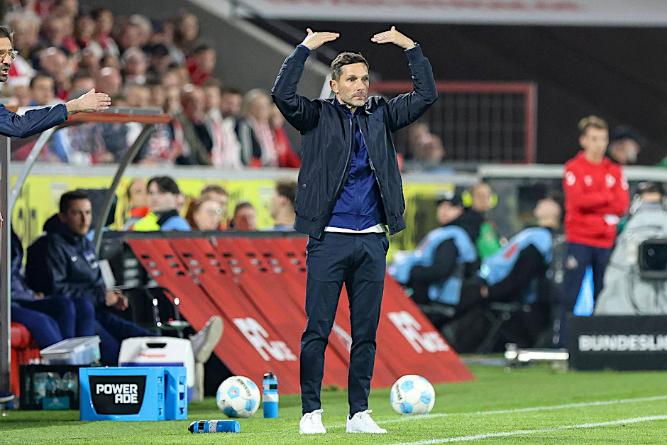 Cheftrainer Stefan Leitl (47) verleiht Hertha BSC Aufwind. Die Blau-Weißen gewannen die letzten drei Spiele in Serie.
