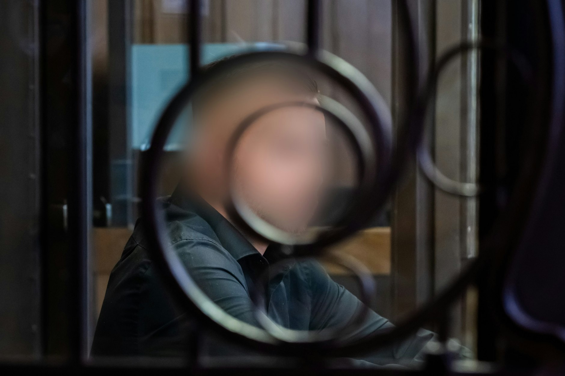 Im April wurde ein 24-Jähriger vom Berliner Landgericht wegen Körperverletzung zu einer Haftstrafe verurteilt. Er soll zur Vereinigung Deutsche Jugend voran gehört haben.