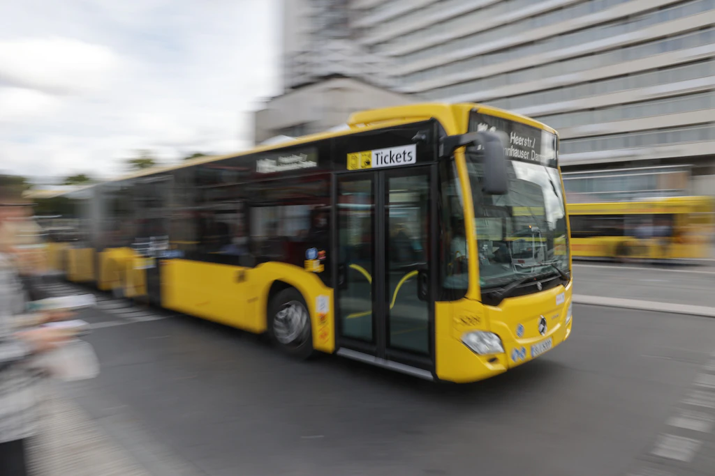 Verhandlungen nach Schlichtung: BVG – Streiks und Entlassungen drohen