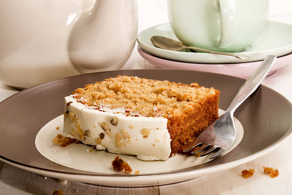 Dieses Rezept für Karottenkuchen mit Frischkäse-Frosting wird Sie umhauen!