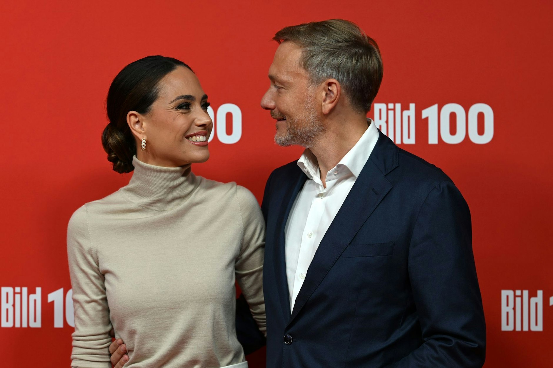 Christian Lindner (FDP) und seine Frau Franca Lehfeldt sind zum ersten Mal Eltern geworden.