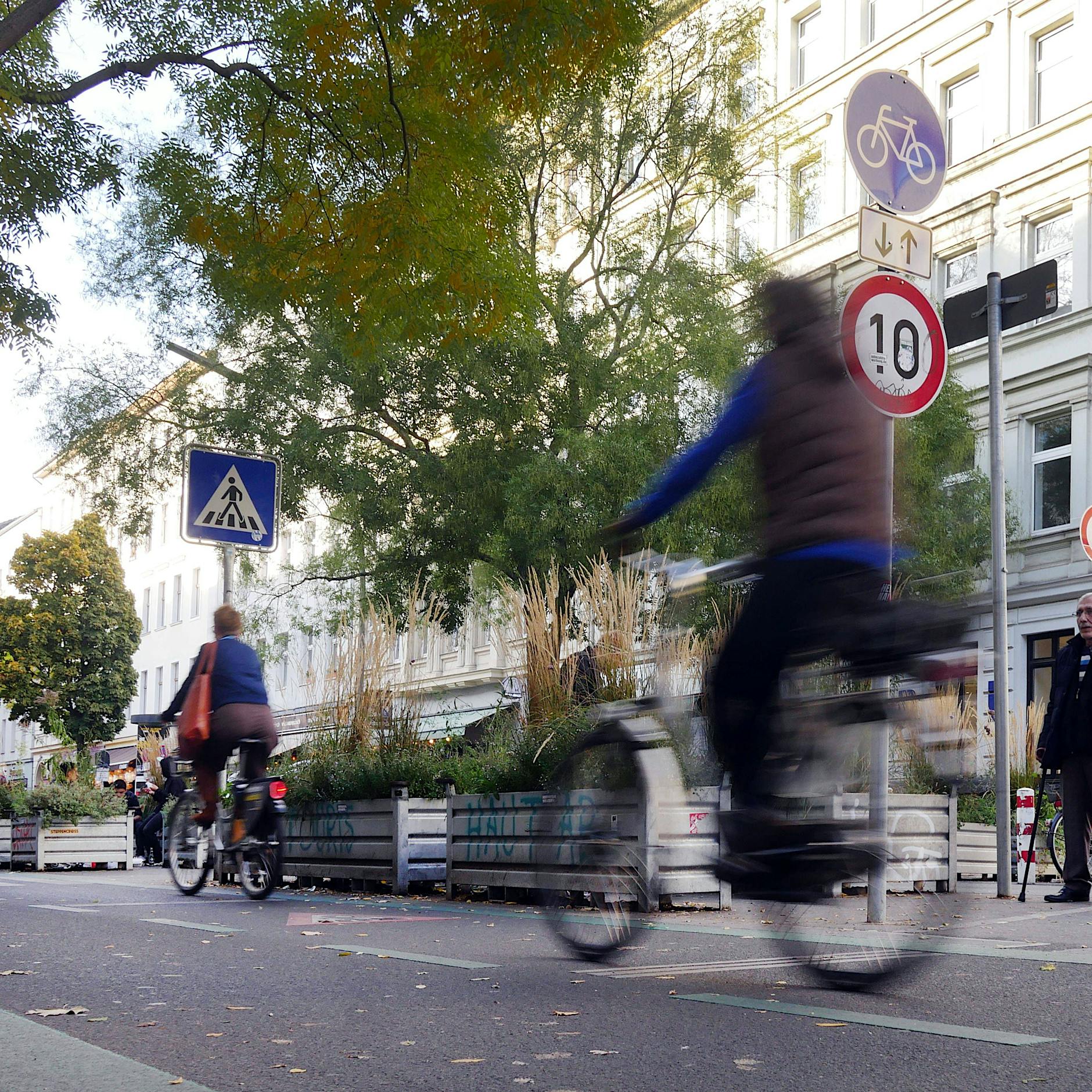 Neukölln: Neue Fahrradstraße an der Ilsestraße fertig – Verkehr wieder freigegeben