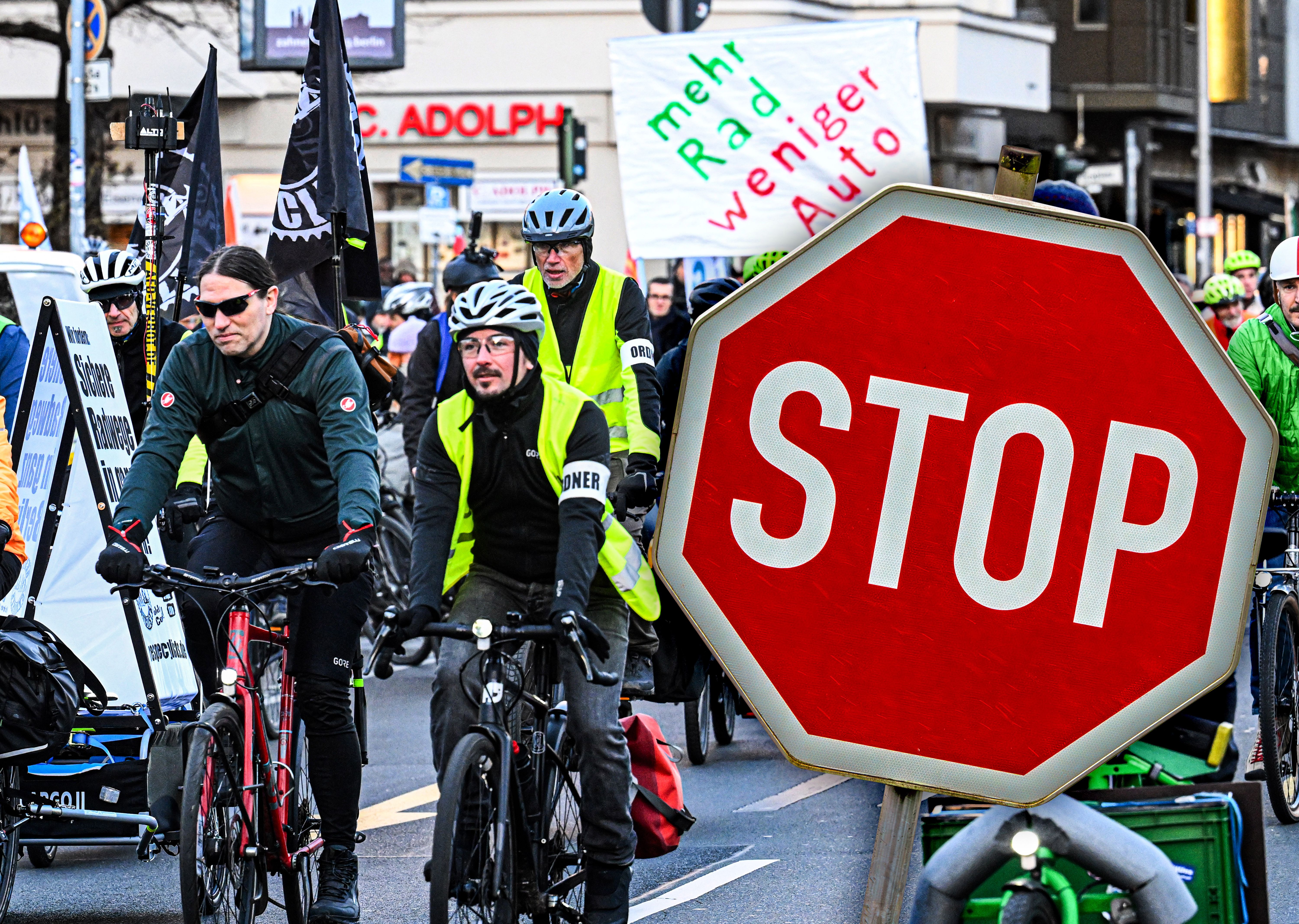Image - Fahrrad-Wahnsinn am Freitag: Demos legen Berlin im Berufsverkehr lahm!