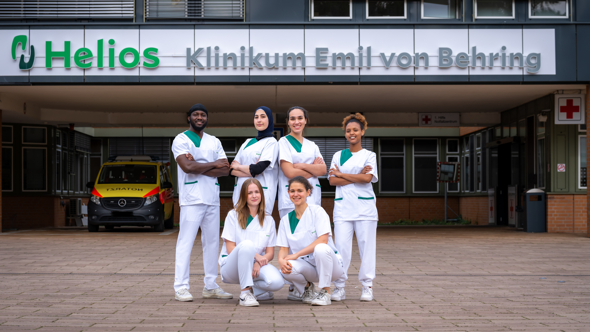 Pflege-Azubis aus verschiedenen Ländern machen ihre Ausbildung am Emil-von-Behring-Klinikum in Berlin.