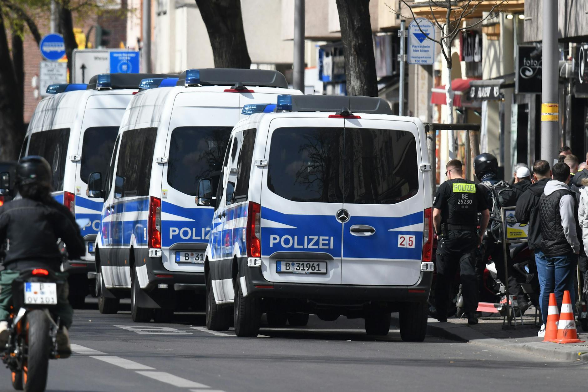 In Berlin wurden Durchsuchungen wegen Sozialversicherungsbetrug durchgeführt.