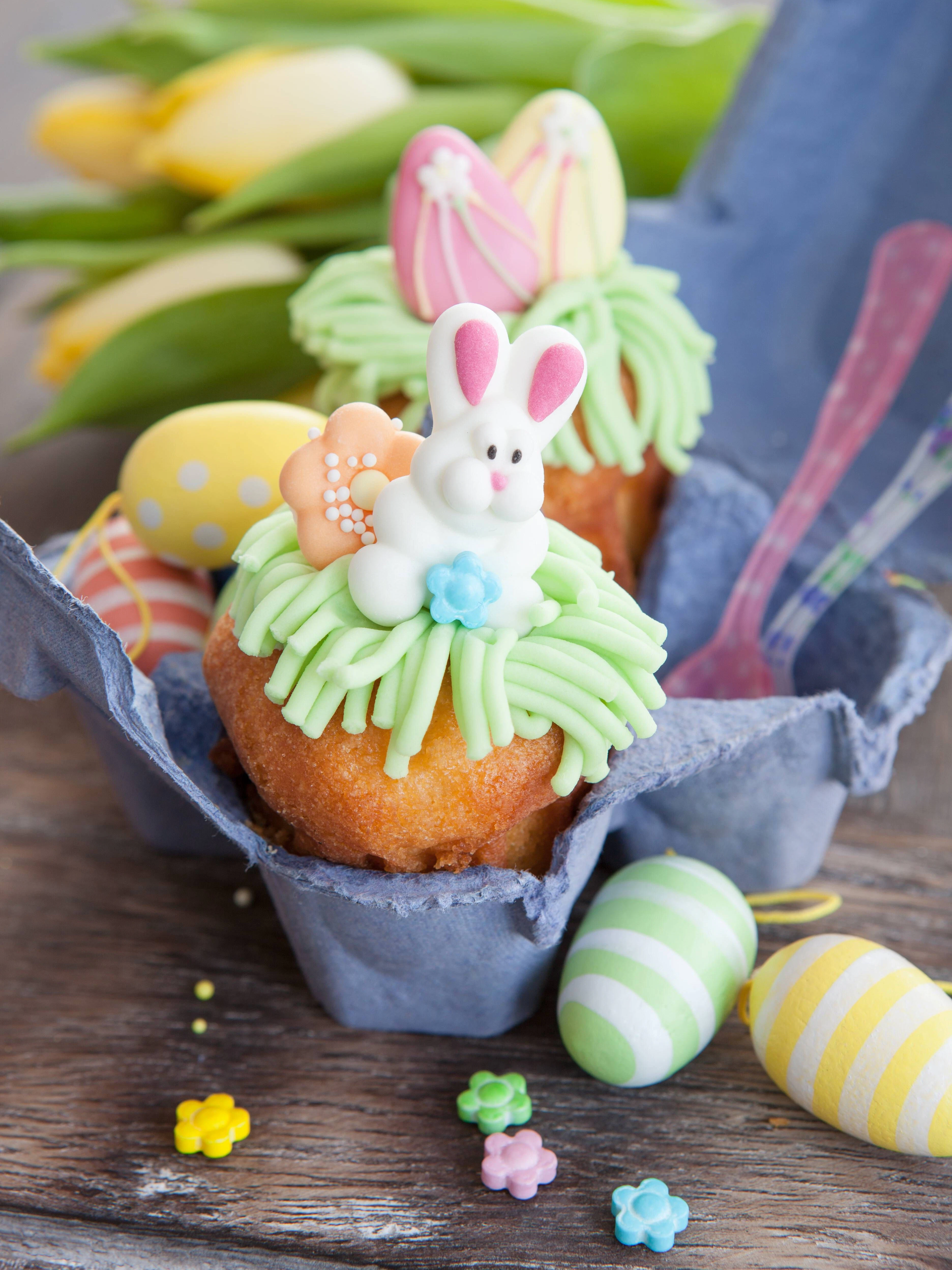 Sie können die Cupcakes natürlich auch ein bisschen aufwendiger dekorieren.