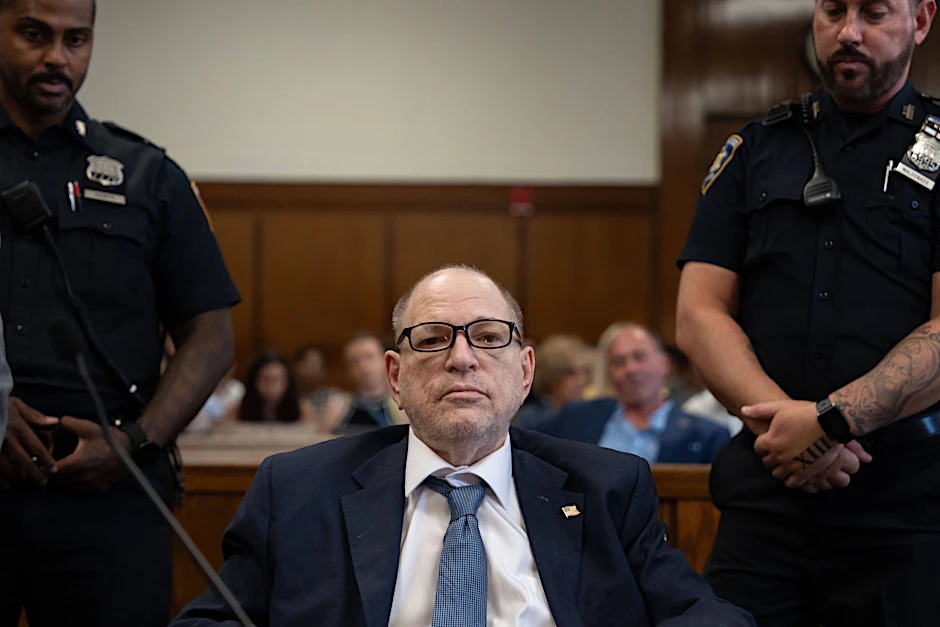 Geht aktuell gegen die Haftstrafe vor: Harvey Weinstein, hier bei einer Verhandlung im vergangenen Jahr.
