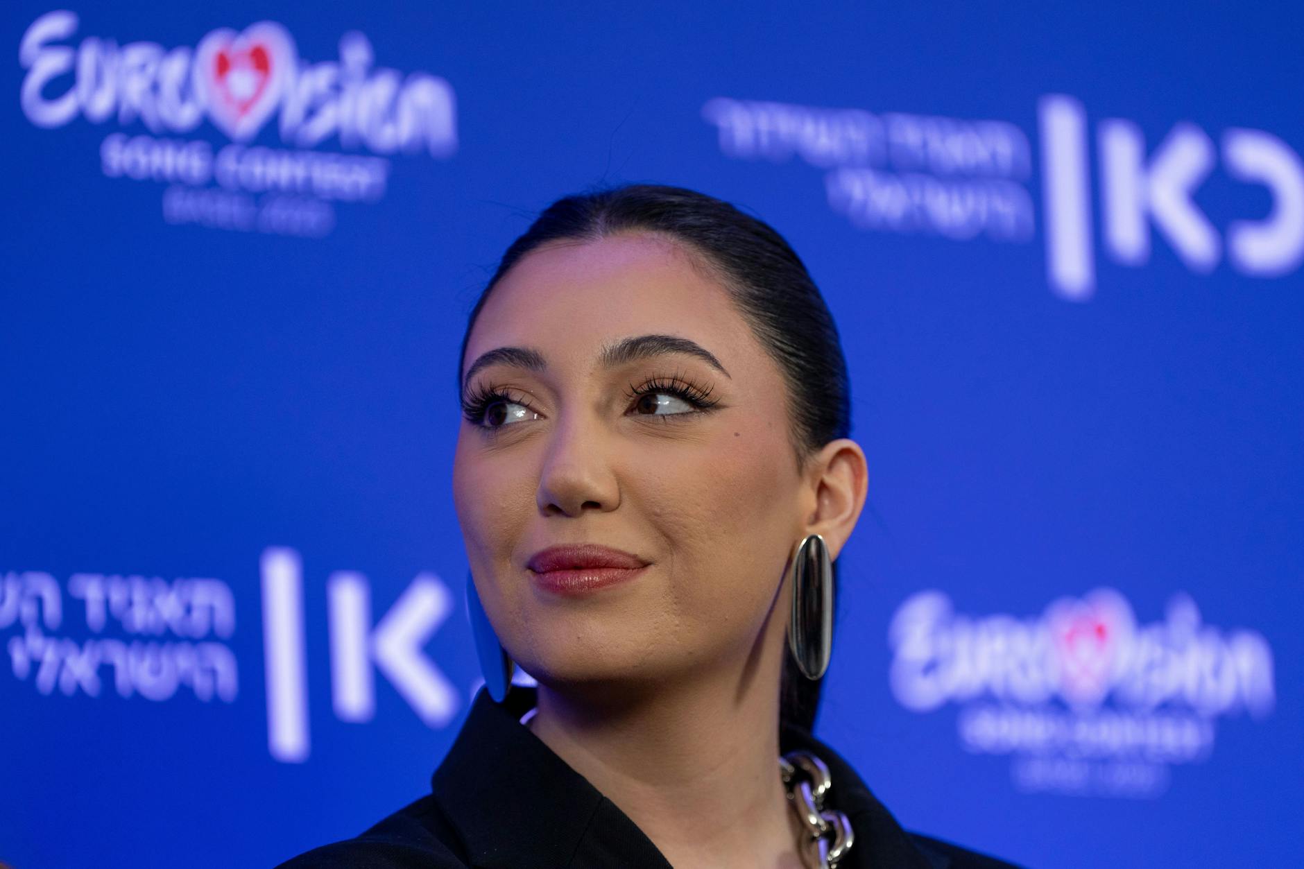 Israel, Tel Aviv: Yuval Raphael, Israels Kandidatin für den Eurovision Song Contest 2025 und Überlebende der Anschläge vom 7. Oktober auf dem Nova-Musikfestival