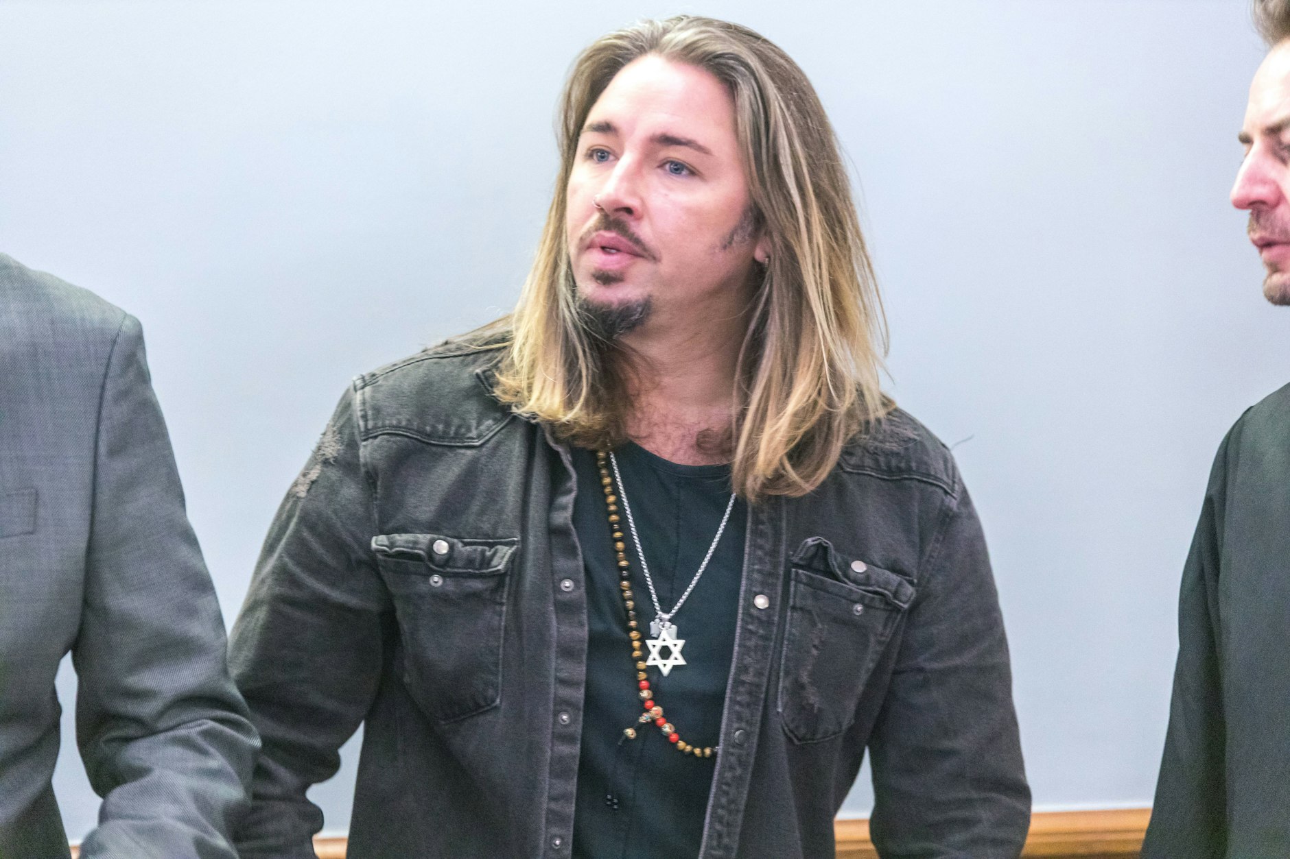 Gil Ofarim lebt heute nicht mehr in München.