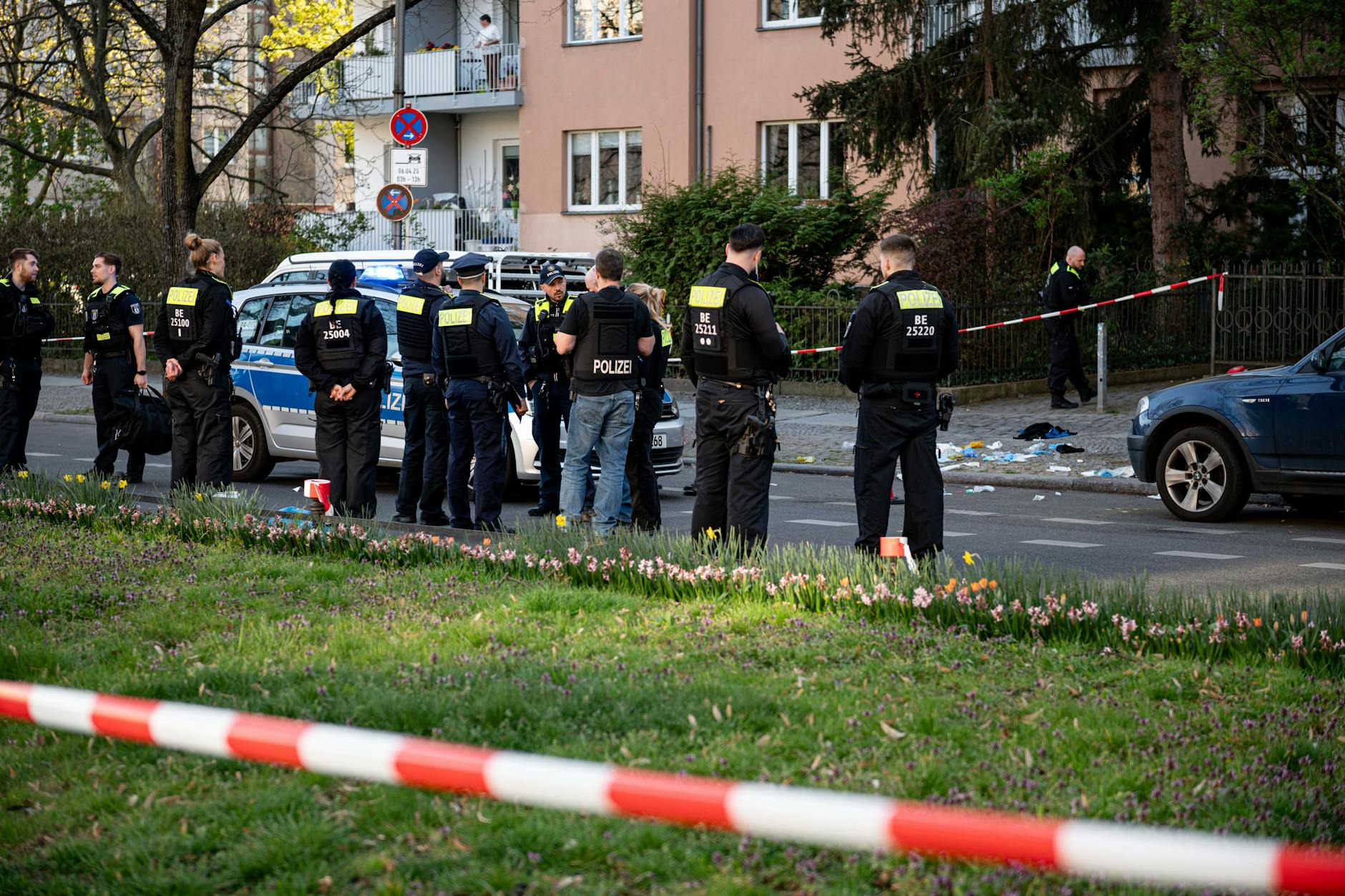 Hier in der Charlottenburger Schloßstraße wurde der flüchtige Täter von einem Polizisten niedergeschossen. Zuvor hatte der 43-jährige Syrer einen Mann erstochen.