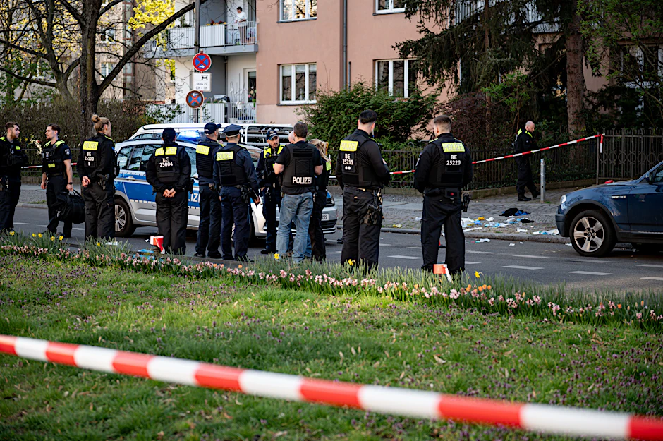 Hier in der Charlottenburger Schloßstraße wurde der flüchtige Täter von einem Polizisten niedergeschossen. Zuvor hatte der 43-jährige Syrer einen Mann erstochen.