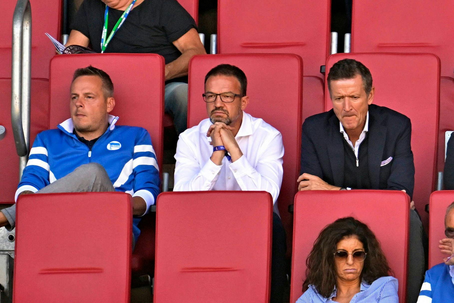 Ein Bild aus dem Jahr 2022: Präsident Kay Bernstein, Sportgeschäftsführer Fredi Bobic und Geschäftsführer Tom Herrich (v.l.n.r.)