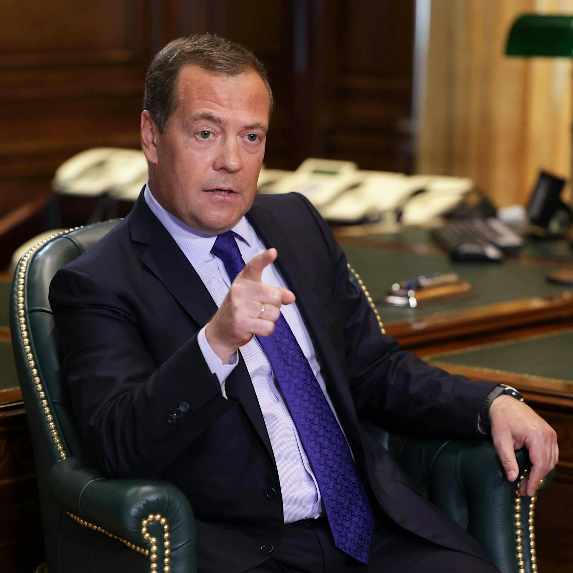 Putin-Vertrauter Medwedew attackiert Merz: Moskau reagiert empört auf Krim-Aussagen