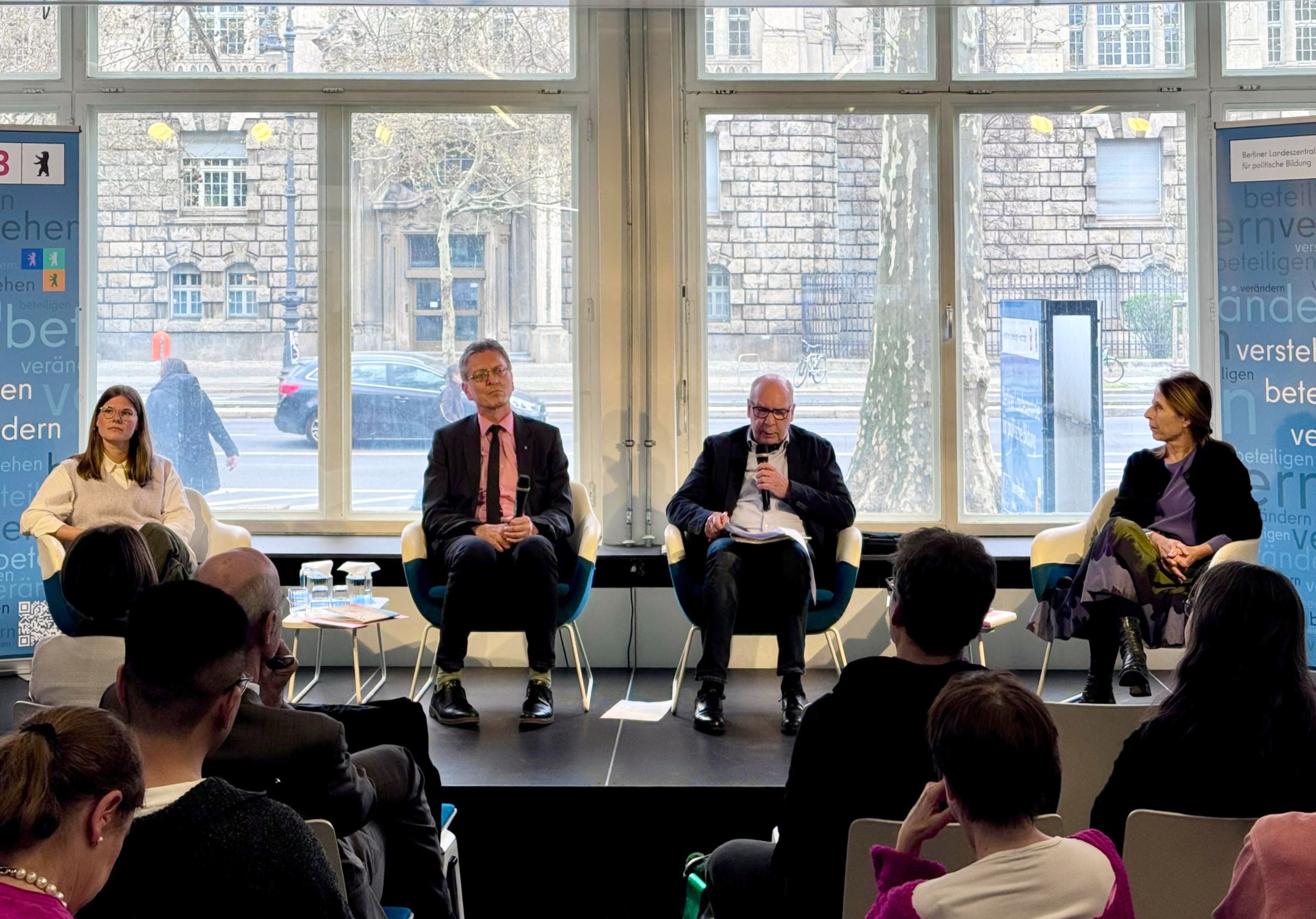 Hitzige Debatte um Turbo-Wohnbauprogramm: „Von Absichtserklärungen bauen sich keine Wohnungen“