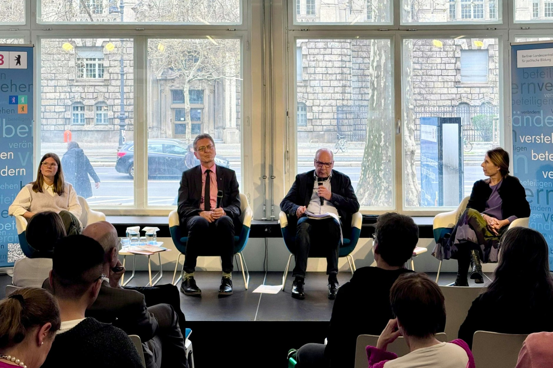 Ein Symposium zur Ausstellung „Wohnen in Berlin“&nbsp;mit Charlotte Weber, Christian Gaebler, Reinhard Bünger und Ricarda Pätzold (v.l.) endete in einer Grundsatzdebatte über den Koalitionsvertrag.