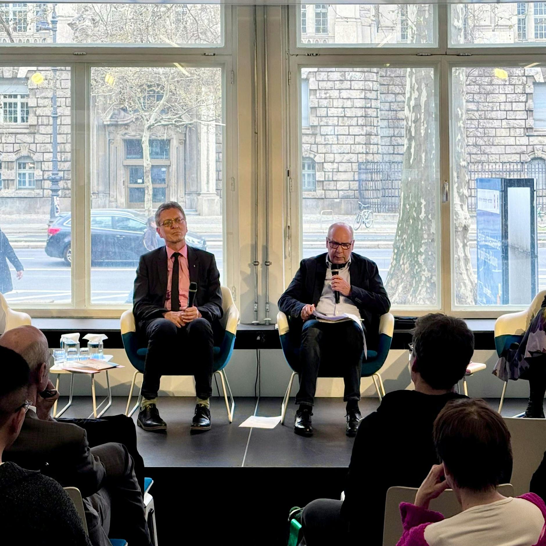 Hitzige Debatte um Turbo-Wohnbauprogramm: „Von Absichtserklärungen bauen sich keine Wohnungen“