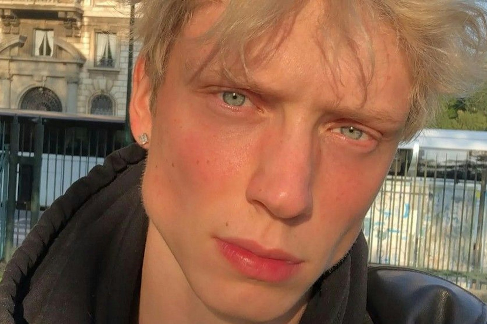 Schauspieler Basti Fährmann wurde von einem Uber-Fahrer in Berlin rausgeworfen.