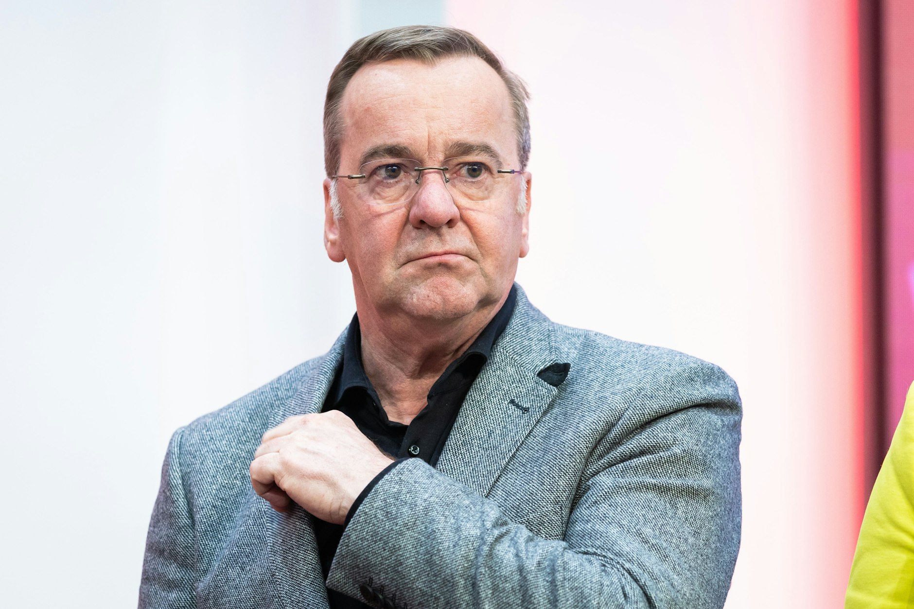 Boris Pistorius (SPD), geschäftsführender Verteidigungsminister, nimmt an einer Dialogkonferenz zum Start des SPD-Mitgliedervotums teil.