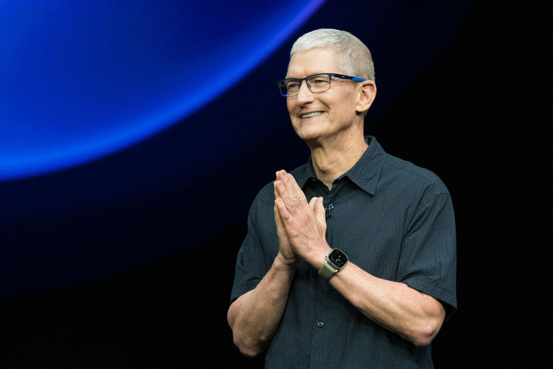 Apple-Chef Tim Cook kann durchatmen. Die US-Regierung gibt für Smartphones und Notebooks, die in China produziert werden, einen dicken Zollnachlass. Bestand hat aber der Basiszollsatz von 20 Prozent.