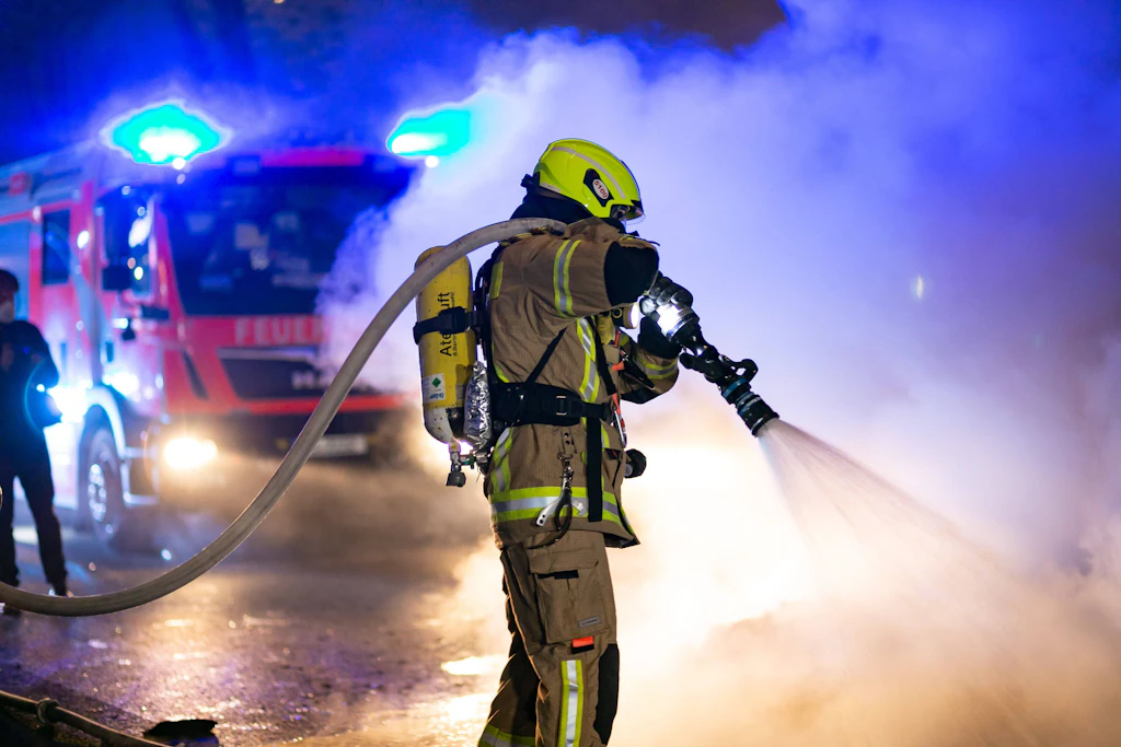 Aus Sparzwang: Wird das Duschen bei der Berliner Feuerwehr verboten?