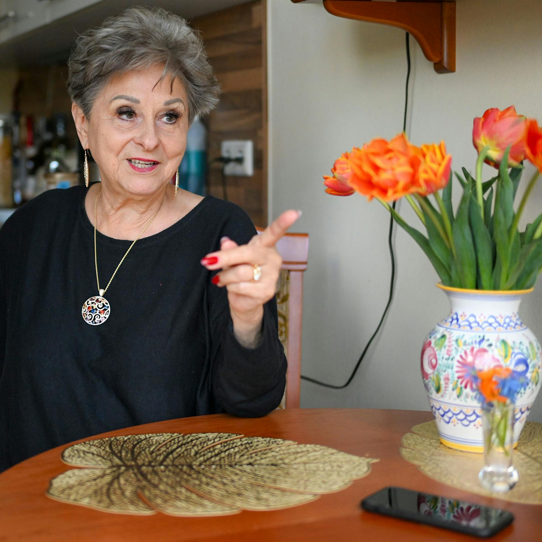 Dagmar Frederic: Bevor ich Schönheitschirurgen bezahle, versaufe ich das Geld lieber