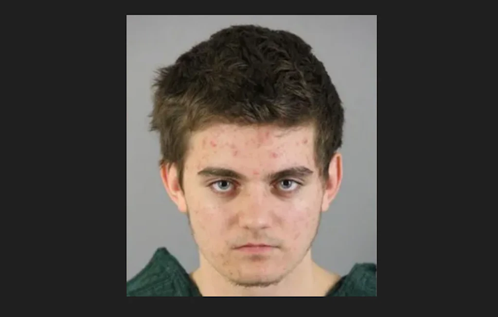 Neonazi-Teenager ermordete Eltern, um Trump töten zu können