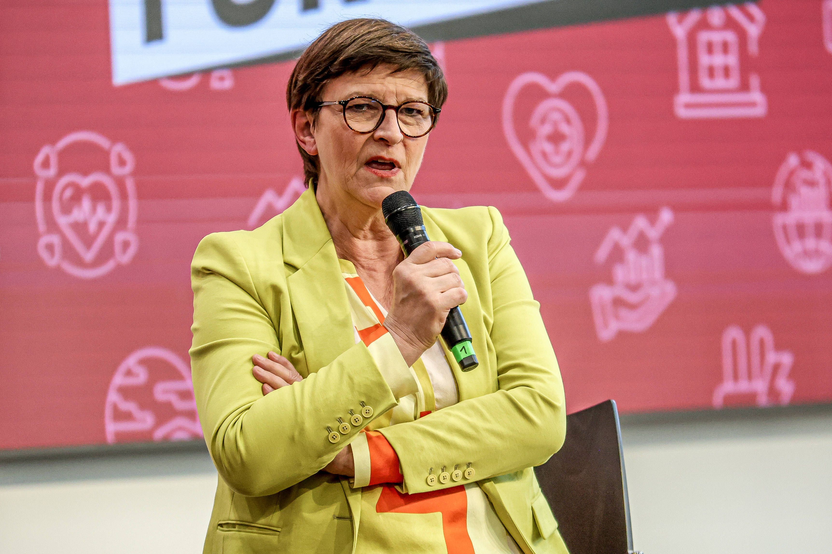 Image - SPD startet Mitgliedervotum heute: Saskia Esken will mehr Posten für Frauen im Kabinett