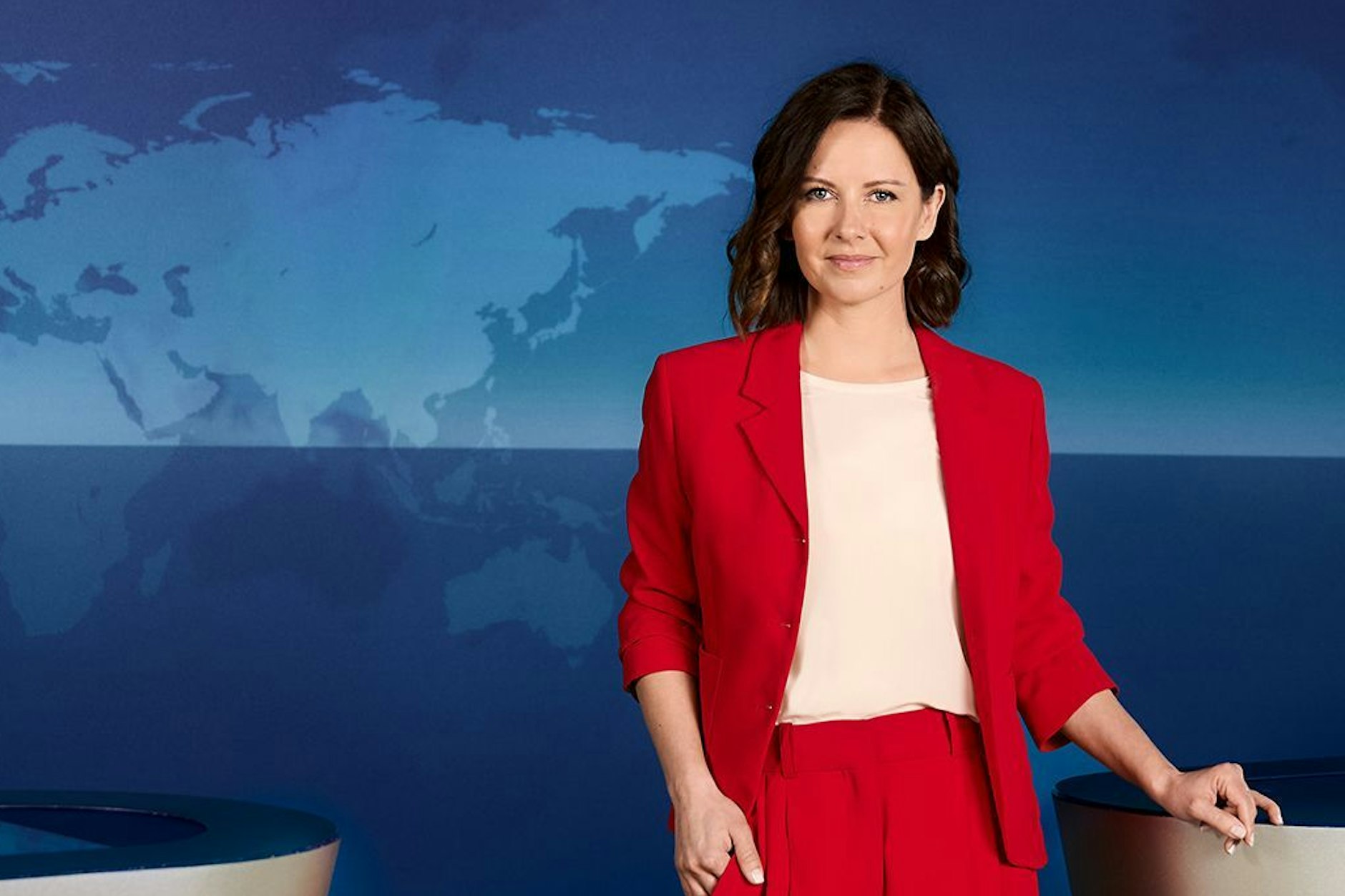 Romy Hiller im Studio der „Tagesschau“.