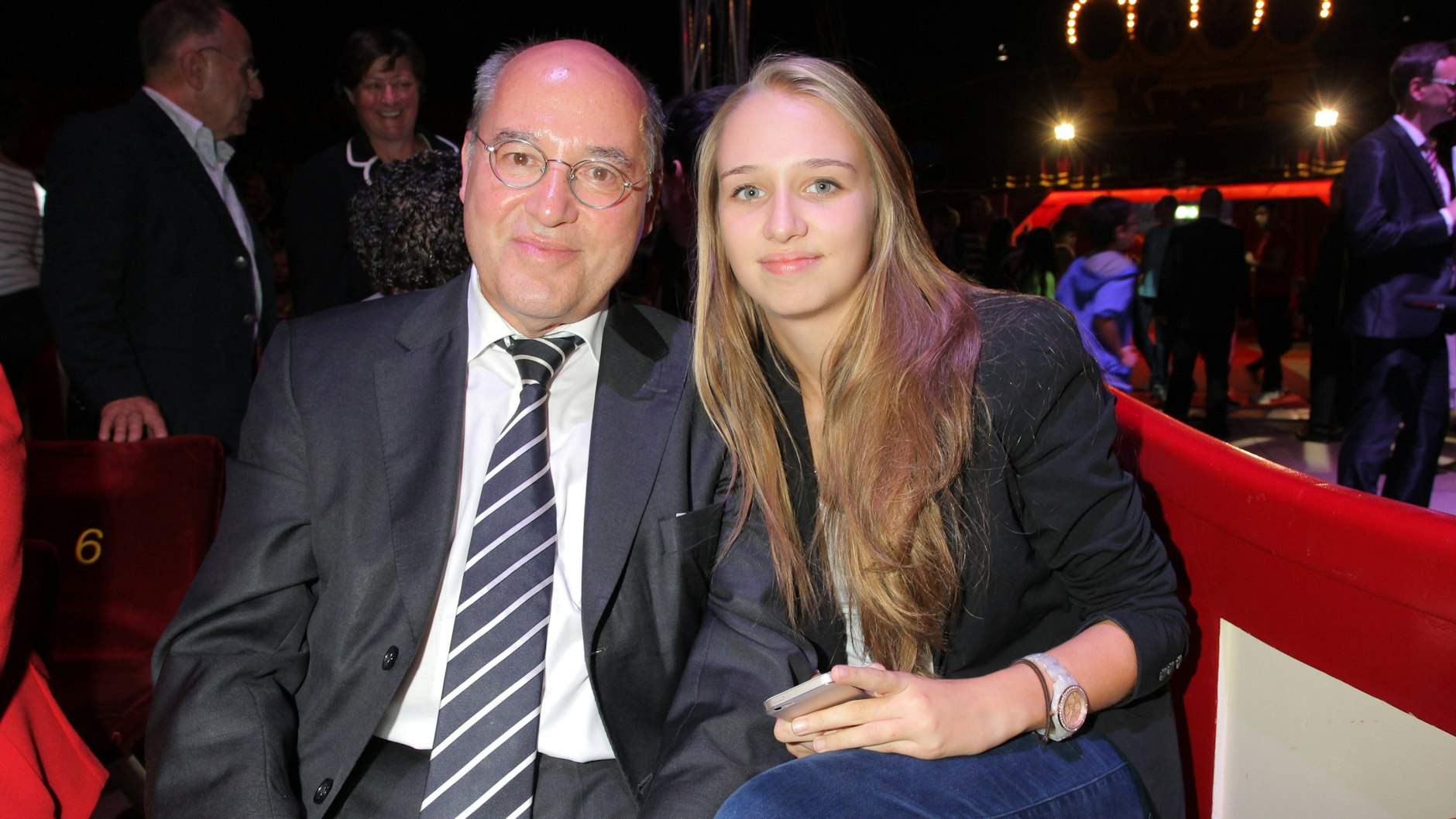Gregor Gysi mit Tochter Anna bei einer Zirkus-Gala im Jahr 2014.