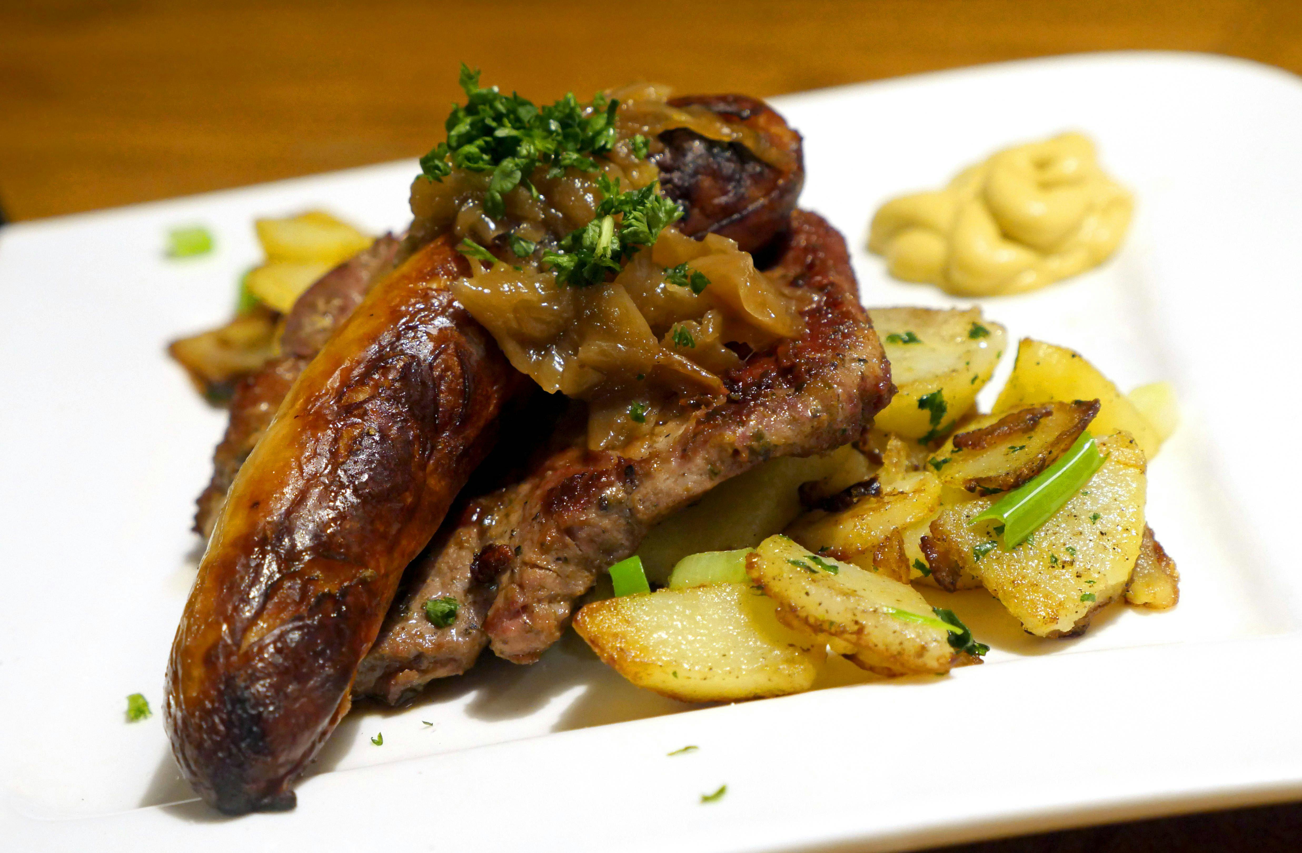 Thüringer Rostbrätel aus der DDR: Das BESTE Rezept für leckere Steaks! Thüringer Rostbrätel aus der DDR: Das BESTE Rezept für leckere Steaks!