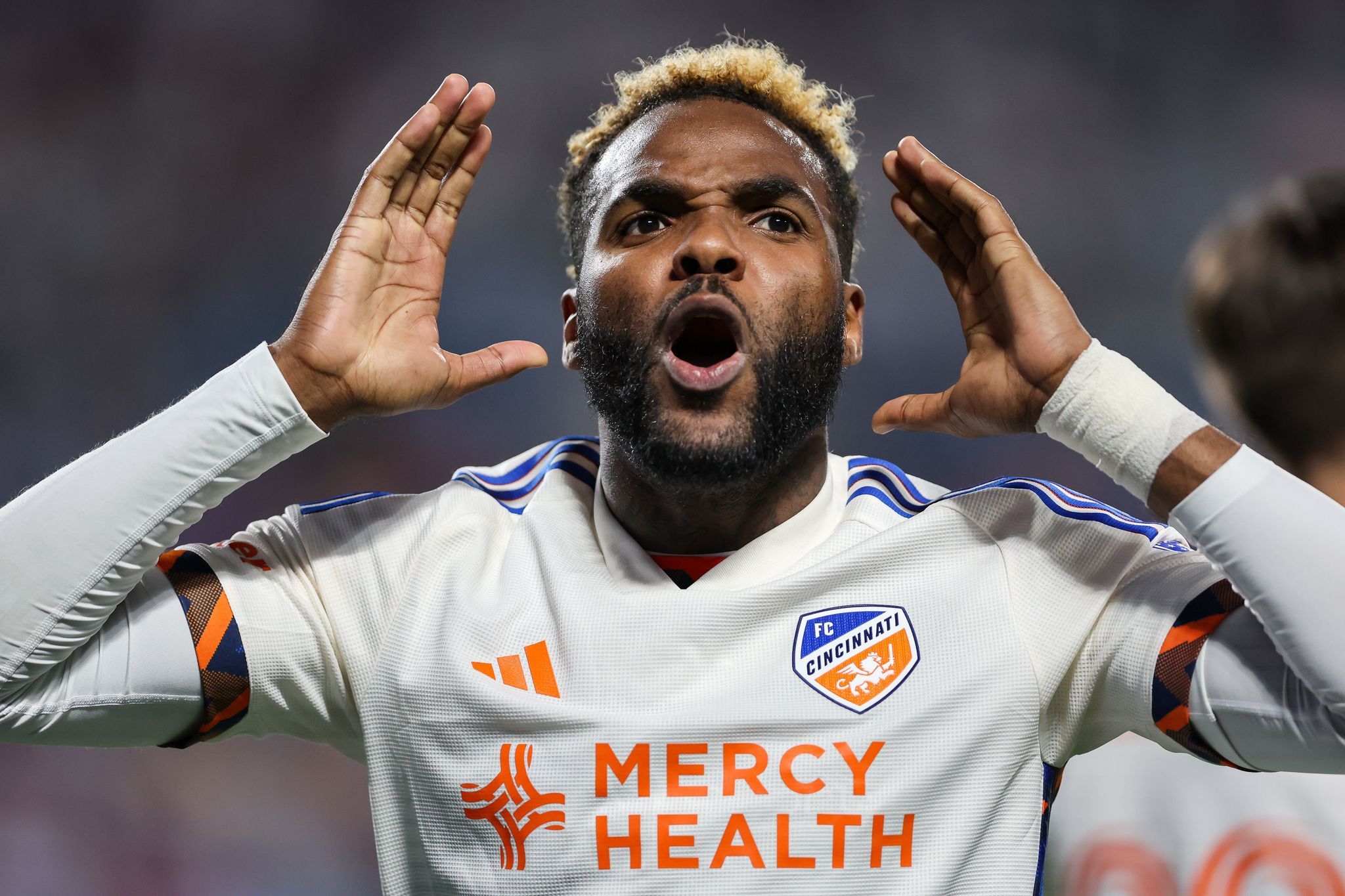 Image - Sturz aus dem Hochhaus: Wieder stirbt ein Fußballer in China