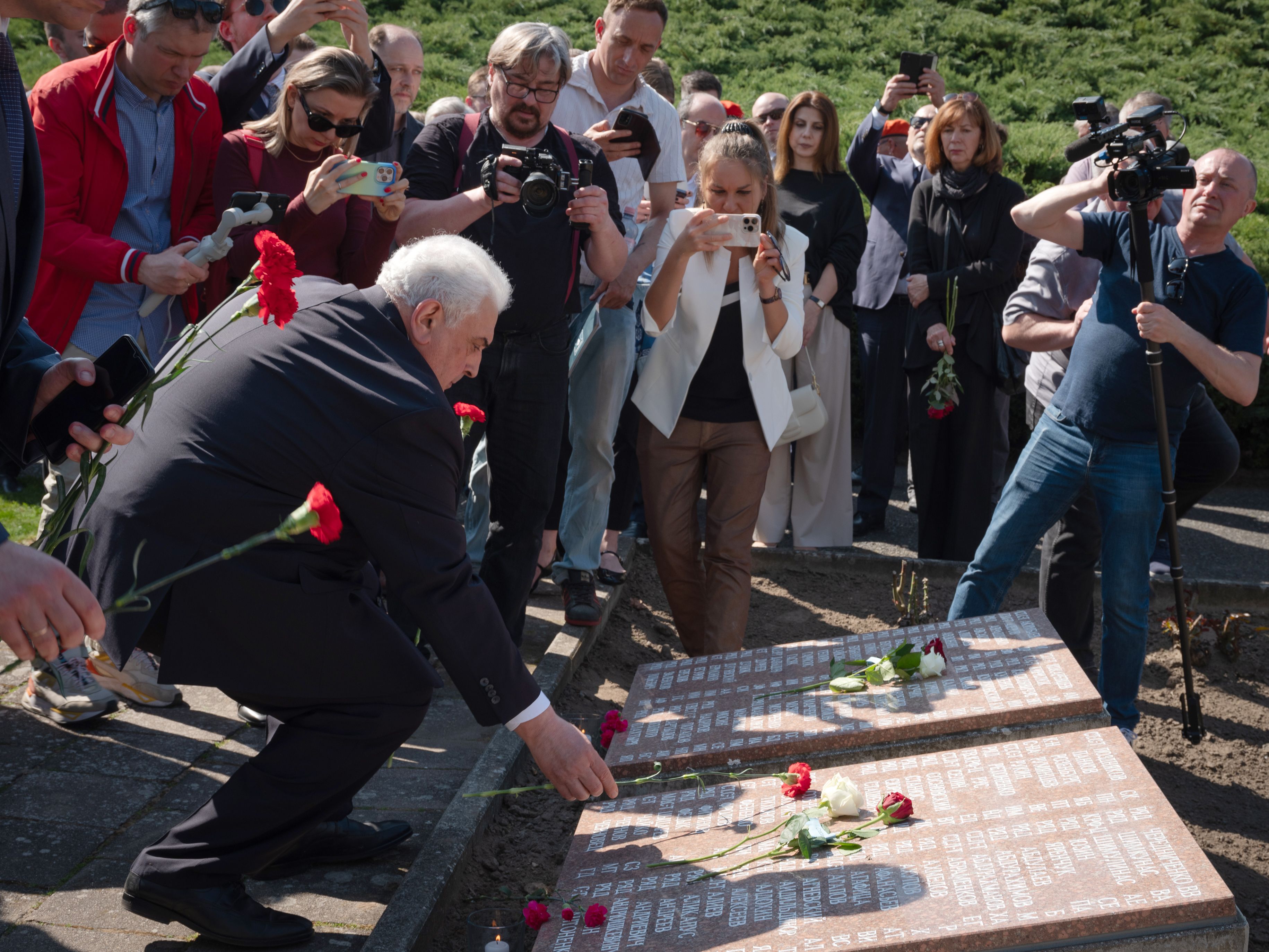 80 Jahre Kriegsgedenken: Russlands Botschafter Netschajew ist der Star von Seelow