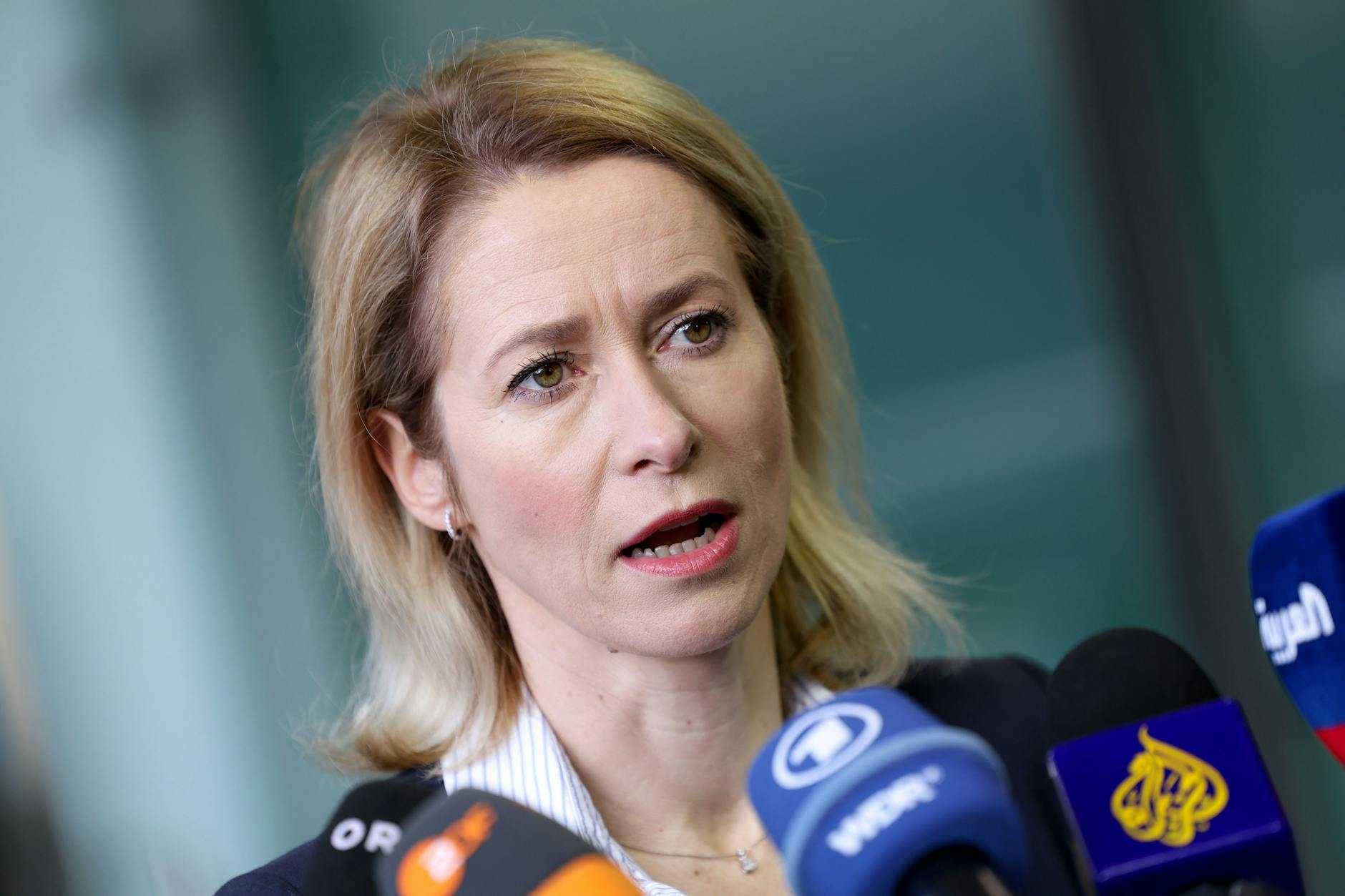 Luxemburg: Kaja Kallas, EU-Außenbeauftragte, spricht am vergangenen Montag beim Treffen der EU-Außenminister zur Presse.