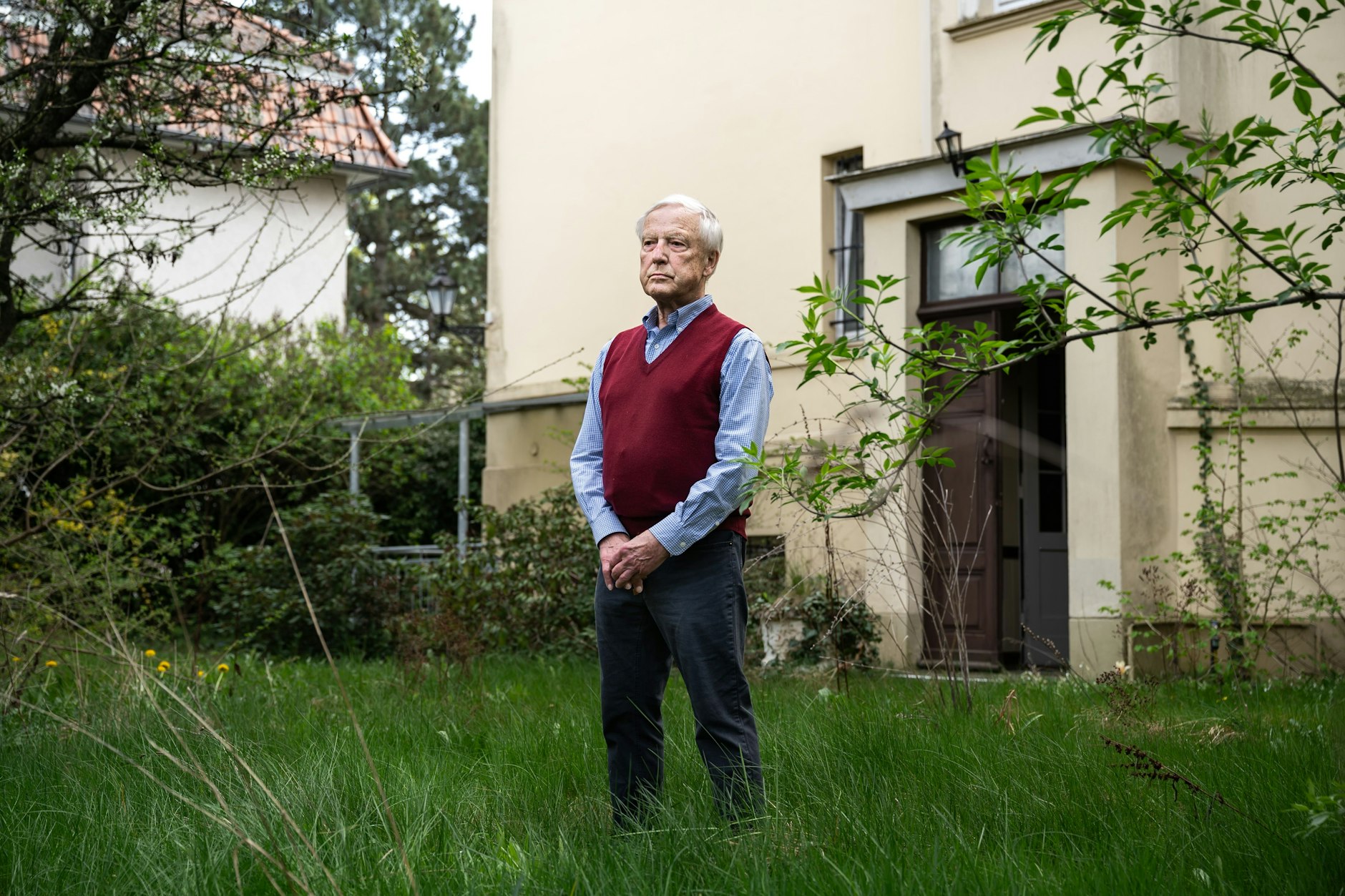 Der 86-jährige Peter S. wohnt seit Jahrzehnten in diesem Haus in Berlin-Charlottenburg.