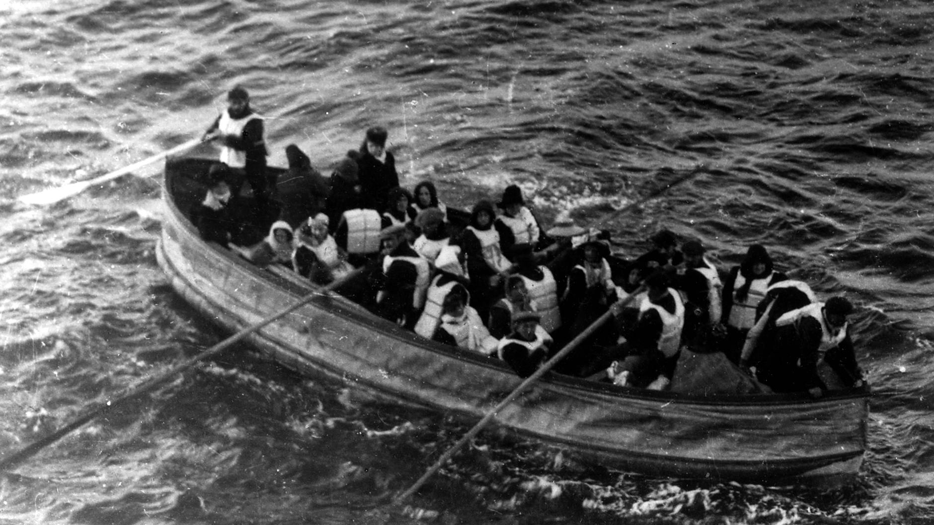 Nur rund 700 Menschen schafften es in eines der Rettungsboote. 1500 stürzten beim Untergang der „Titanic“ ins eiskalte Wasser und erfroren – auch Jack Phillips, einer der Funker der „Titanic“.