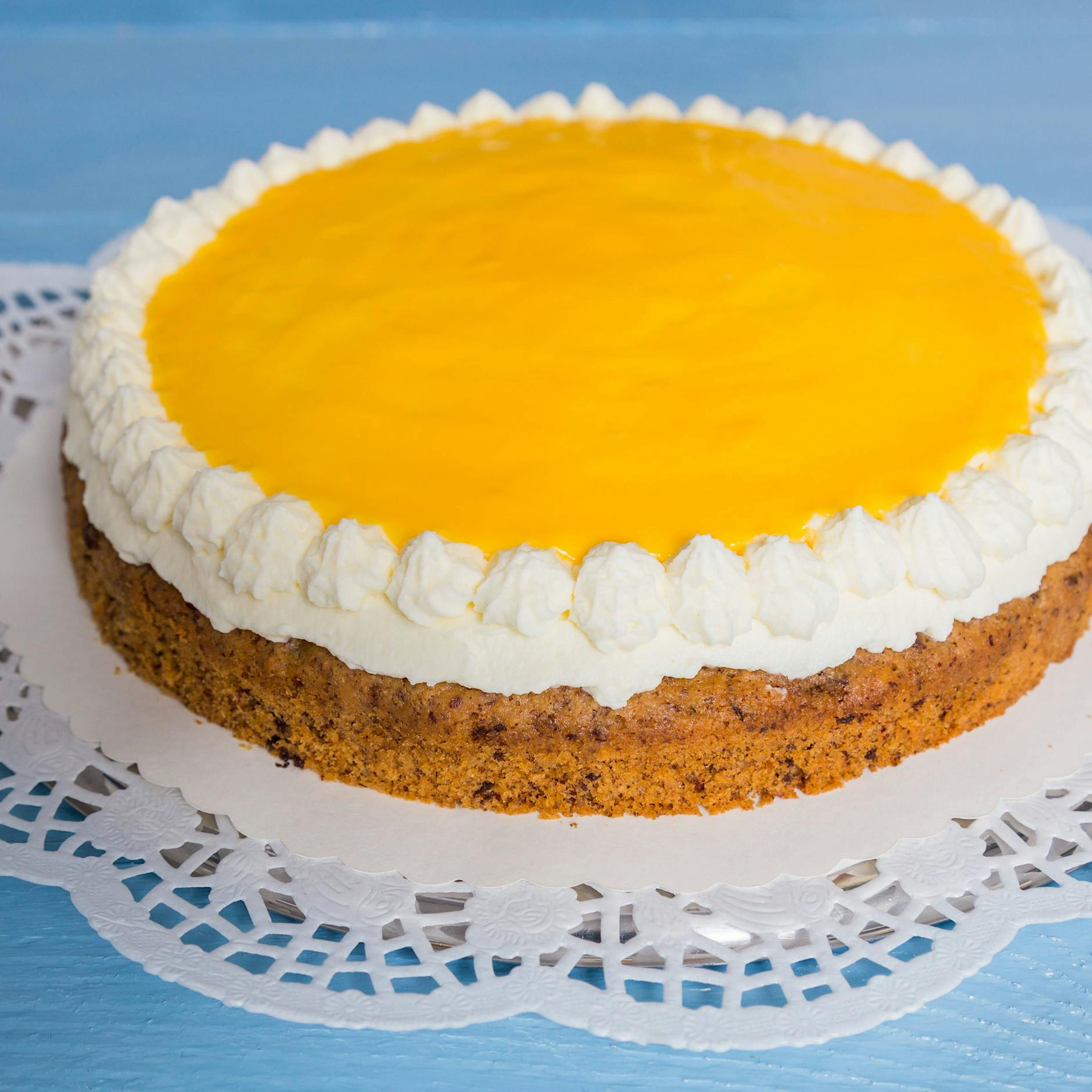 Sahnig, cremig und so lecker – einfaches Rezept für Eierlikörtorte