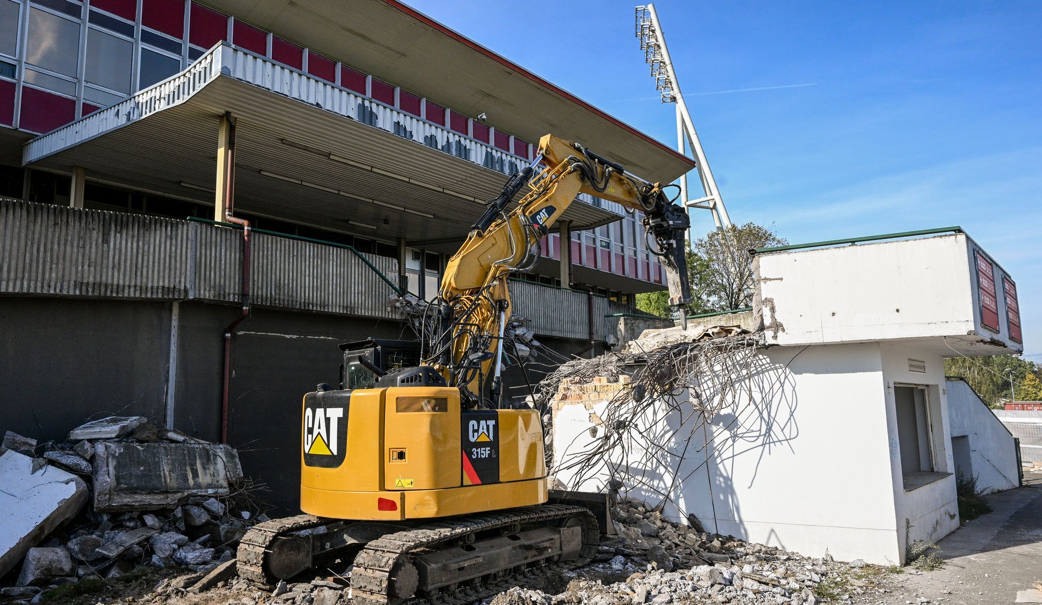 Prenzlauer Berg: Schadstoffe beim Rückbau des Jahnstadions entdeckt