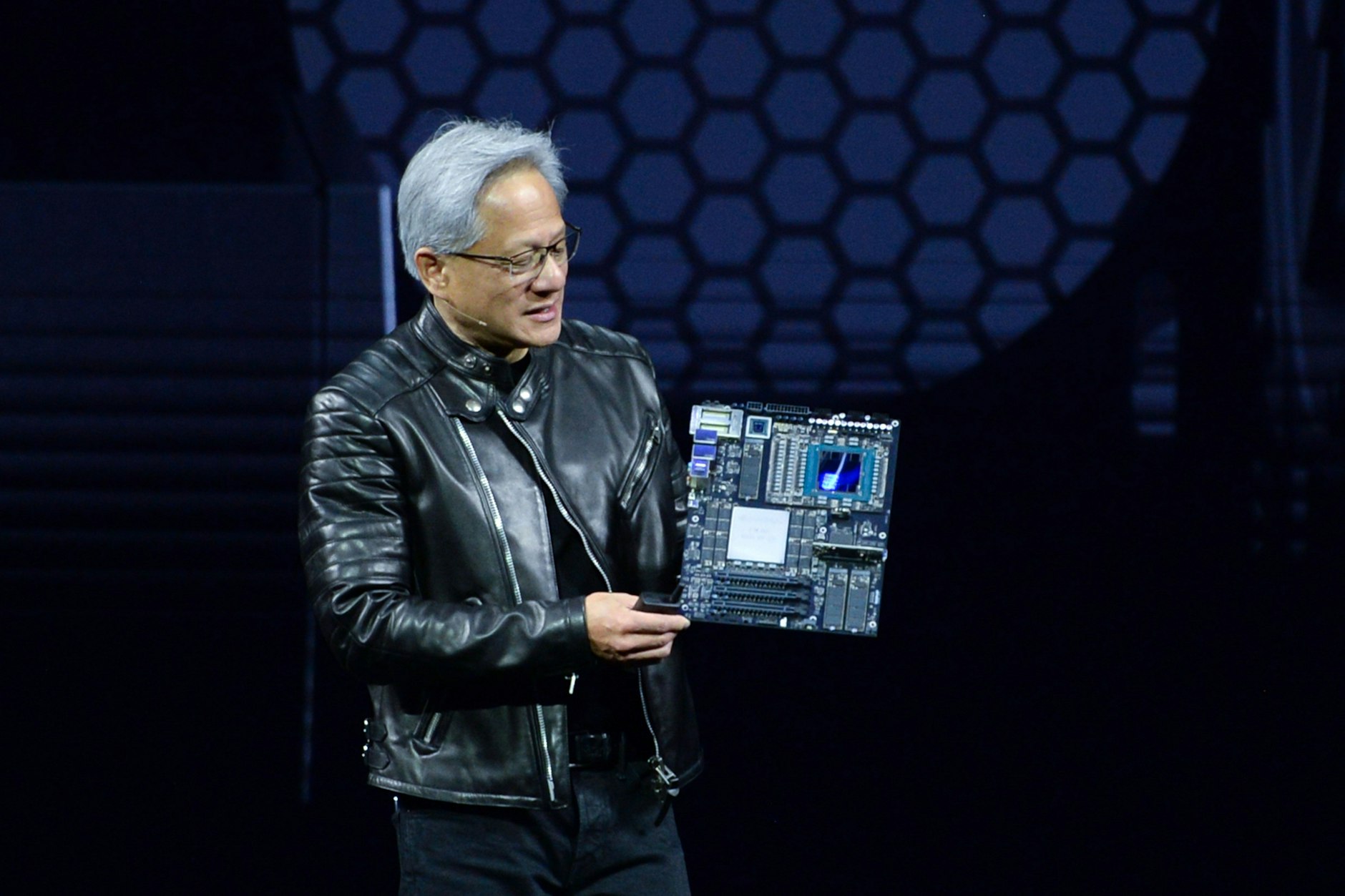 Jensen Huang, Chef des Chipkonzerns Nvidia: Neue Hürden für Exporte von Prozessoren nach China kosten den Konzern Milliarden.