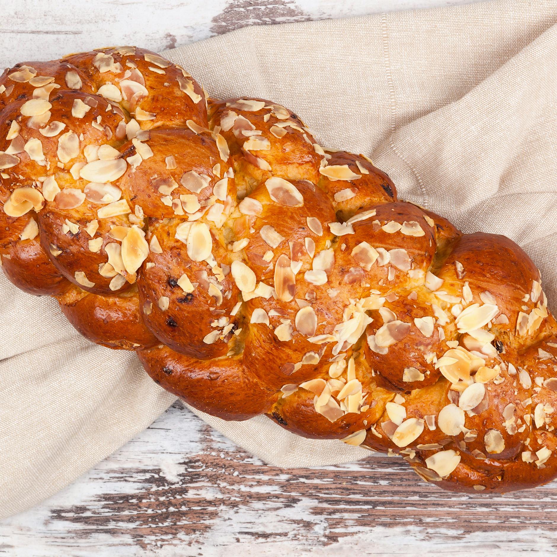 Süßes zum Frühstück: So backen Sie ein Osterbrot wie in der DDR!