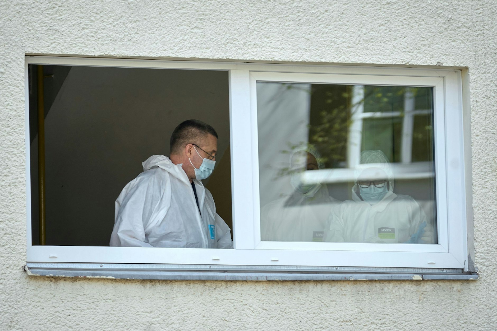 Nach dem Tod einer Frau im Berliner Stadtteil Britz ermittelt eine Mordkommission. Es bestehe der Verdacht eines Tötungsdeliktes, teilte ein Polizeisprecher mit.