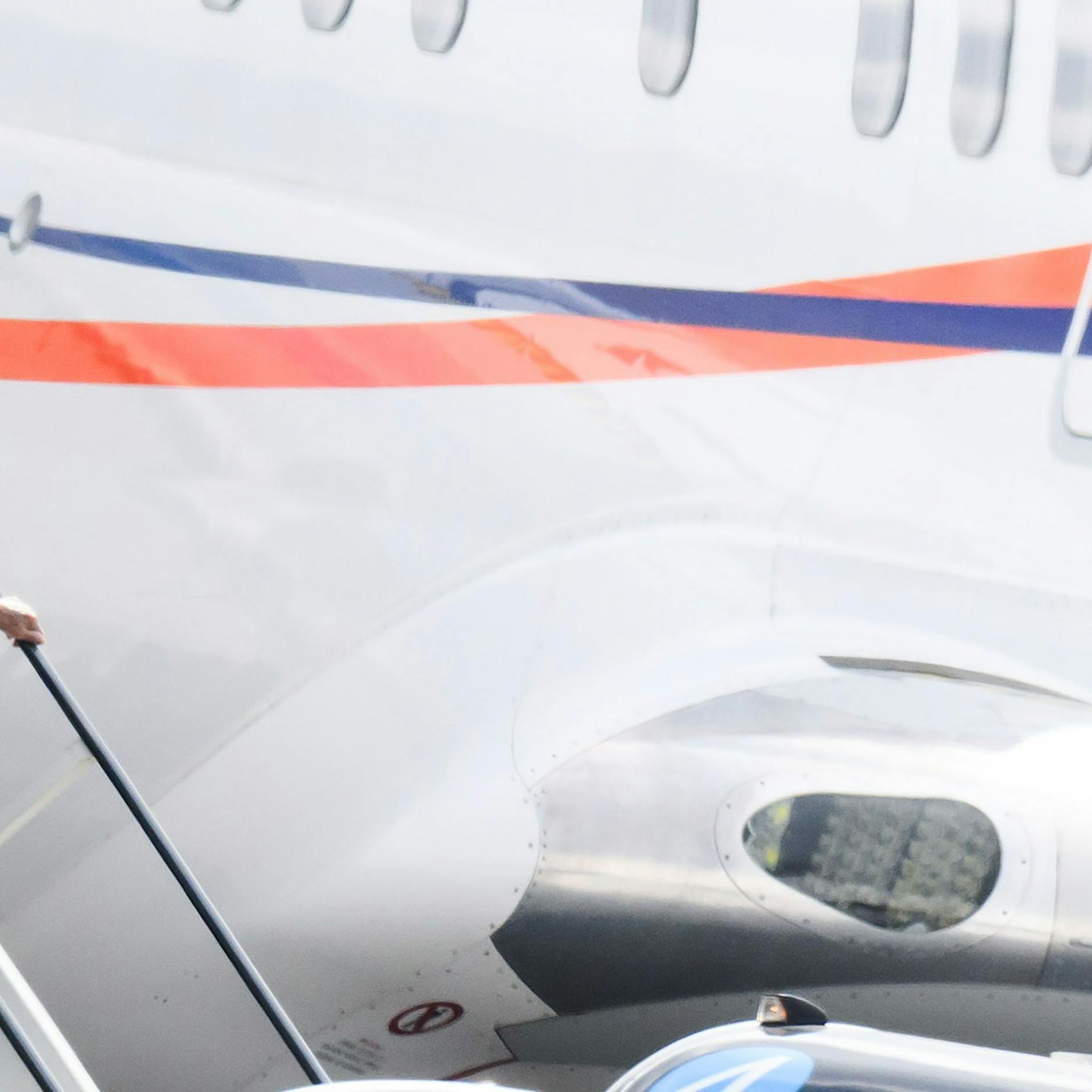 Nach Aufnahmeflug: Polizei ermittelt gegen Afghanen wegen falscher Pässe