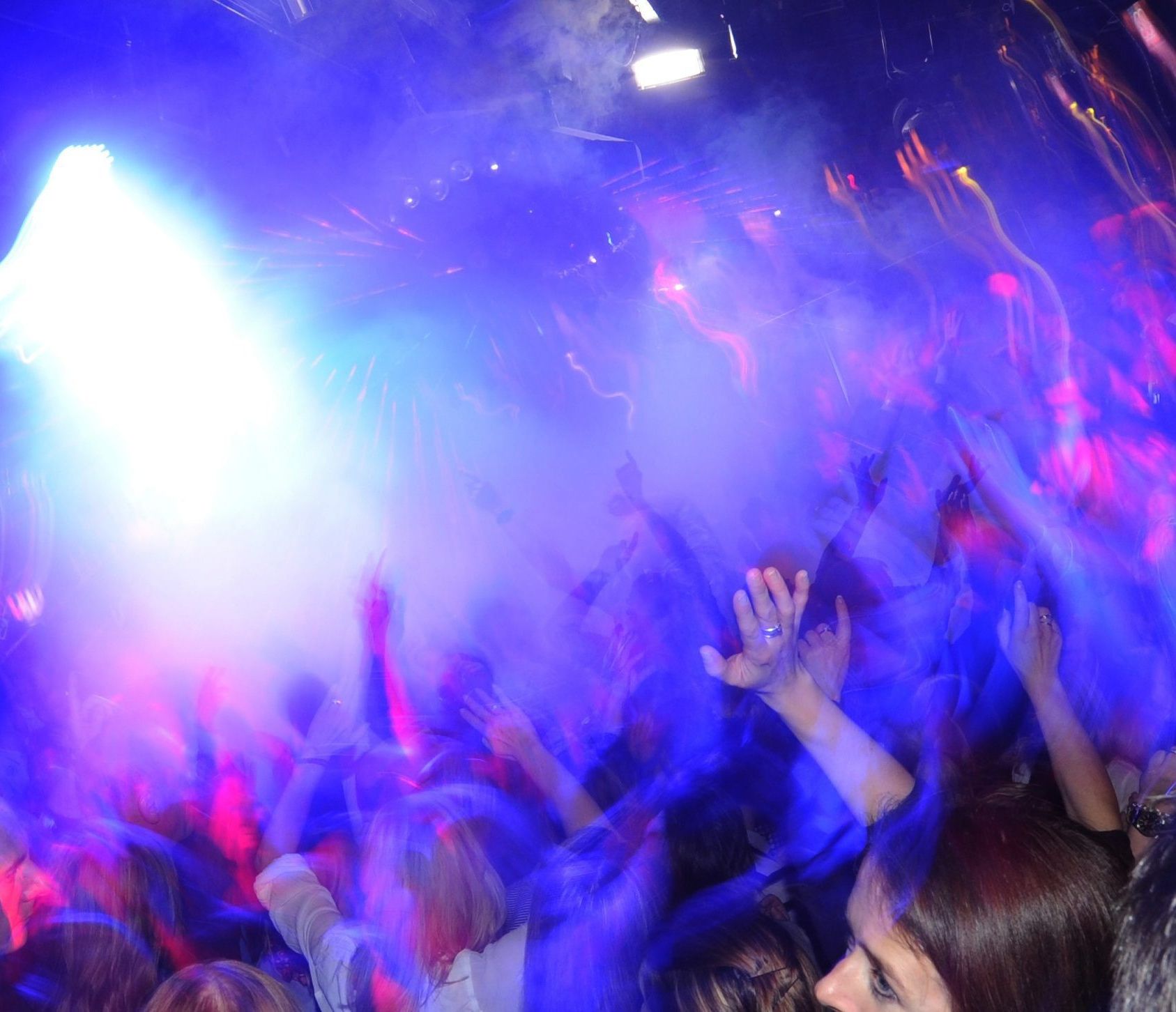 Tanzverbot in Berlin  – SO teuer werden Verstöße!