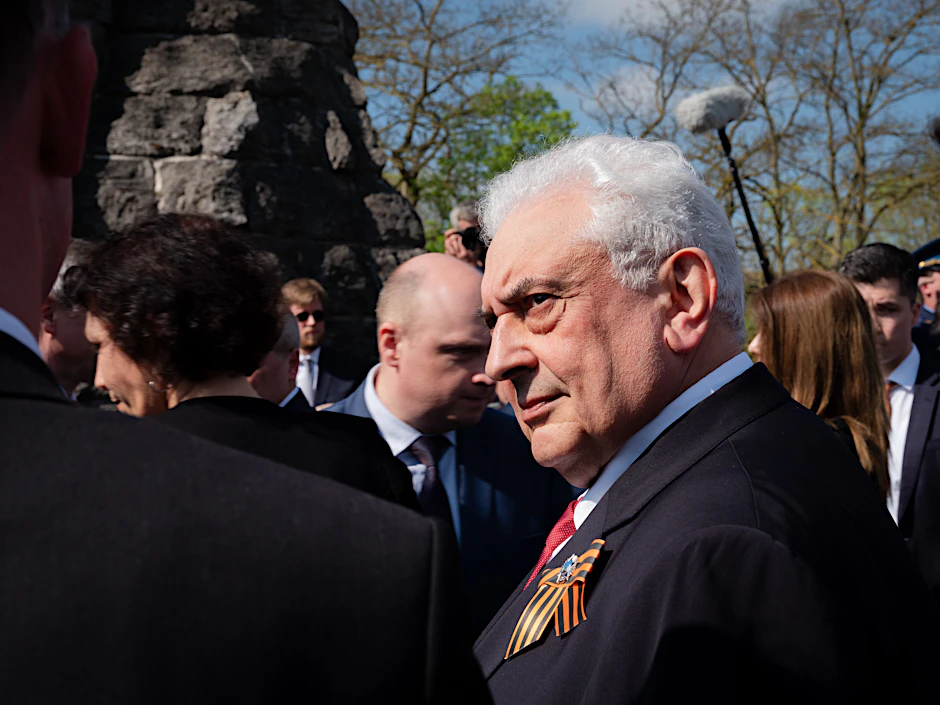 Russlands Botschafter Sergej Netschajew war am Mittwoch bei einer Gedenkveranstaltung auf den Seelower Höhen zu Gast.