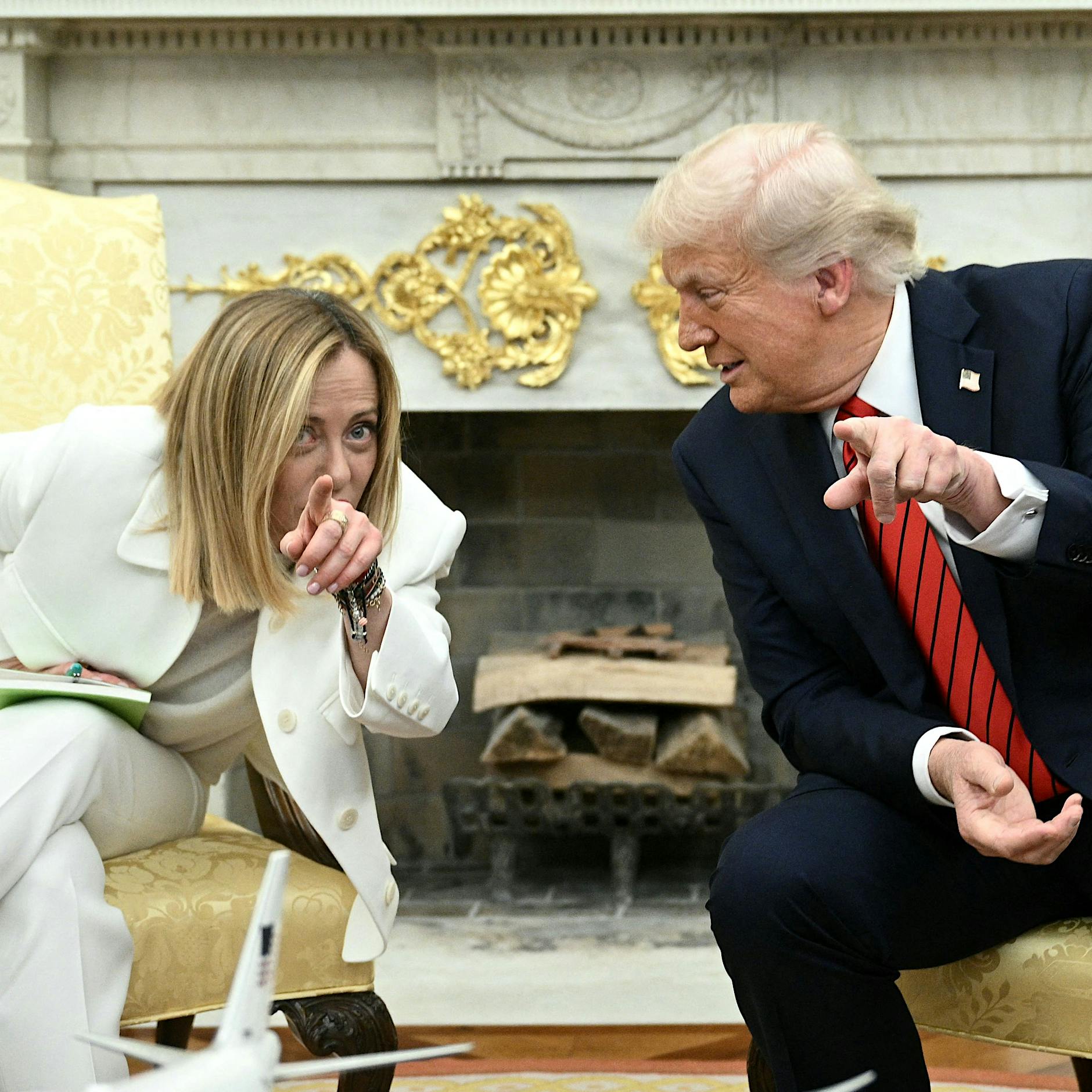 Trump auf Pressekonferenz mit Meloni: „Bin kein großer Fan“ von Selenskyj