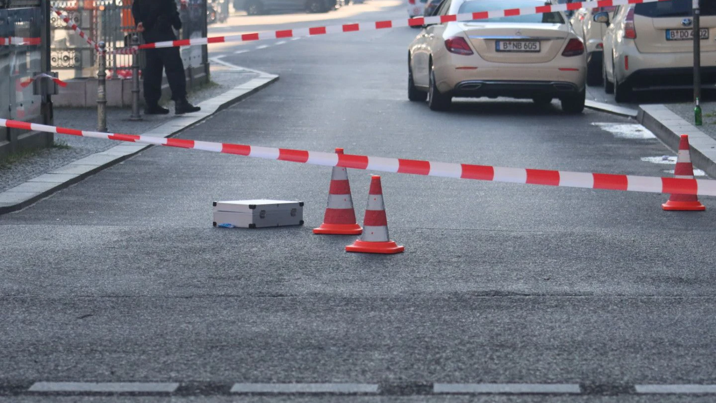 Vor dem Hilton-Hotel in Berlin kam es zu einer Schießerei. 
