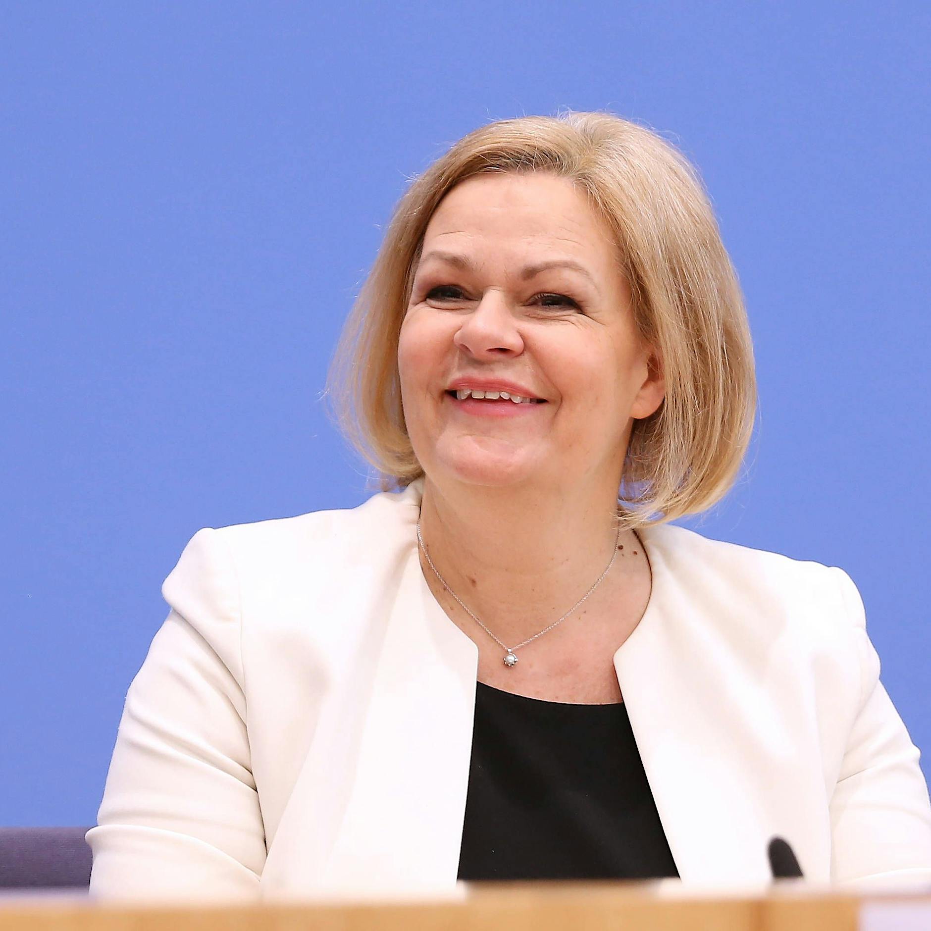 „Schockiert viele Beobachter“: Economist sieht Meinungsfreiheit in Deutschland in Gefahr